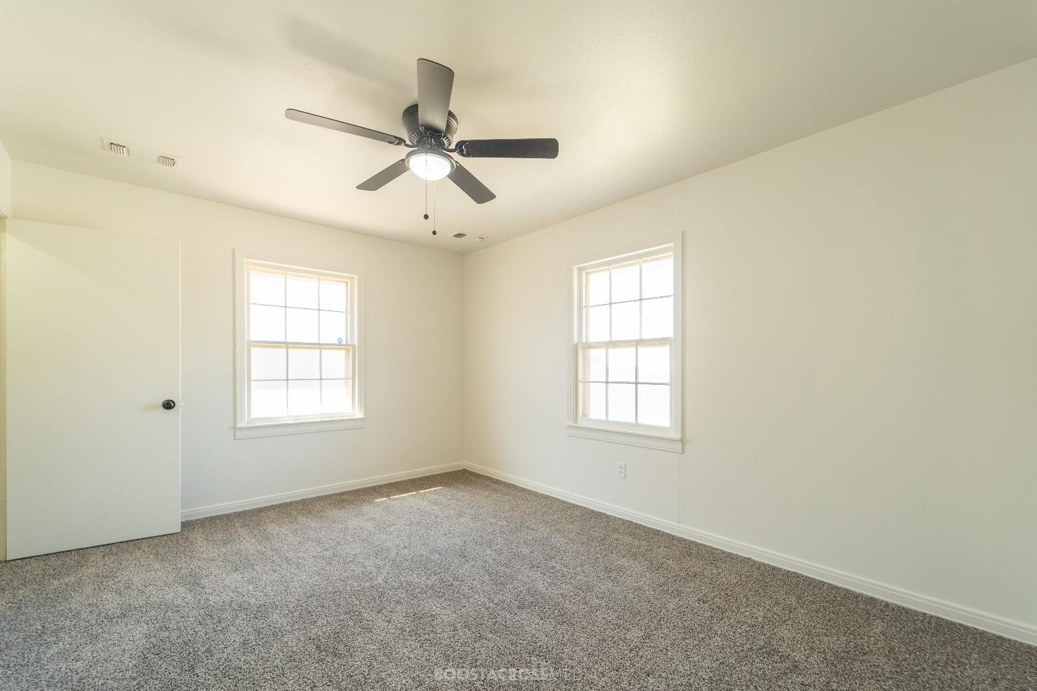 1507 Ave G