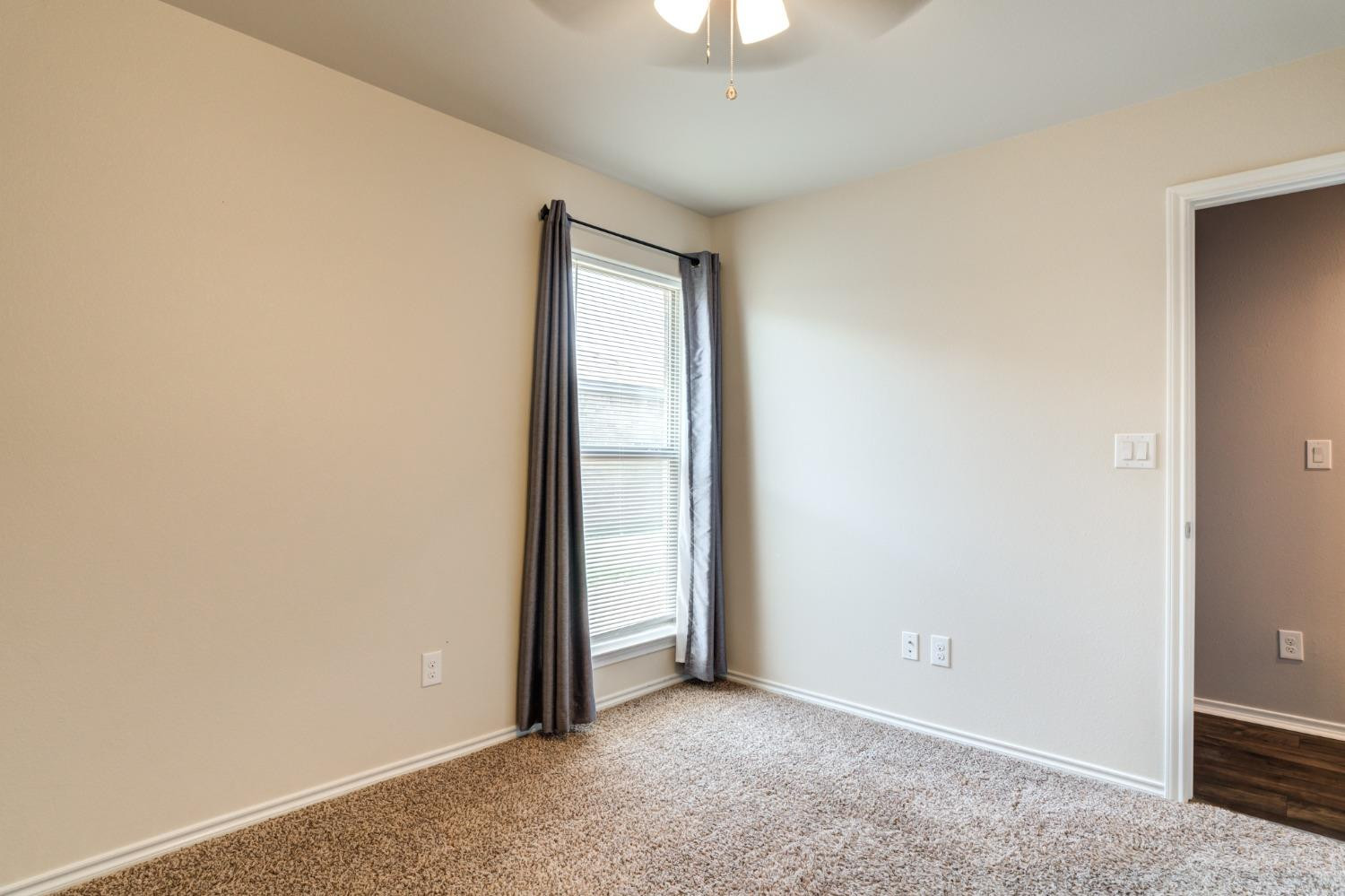 14314 Ave U