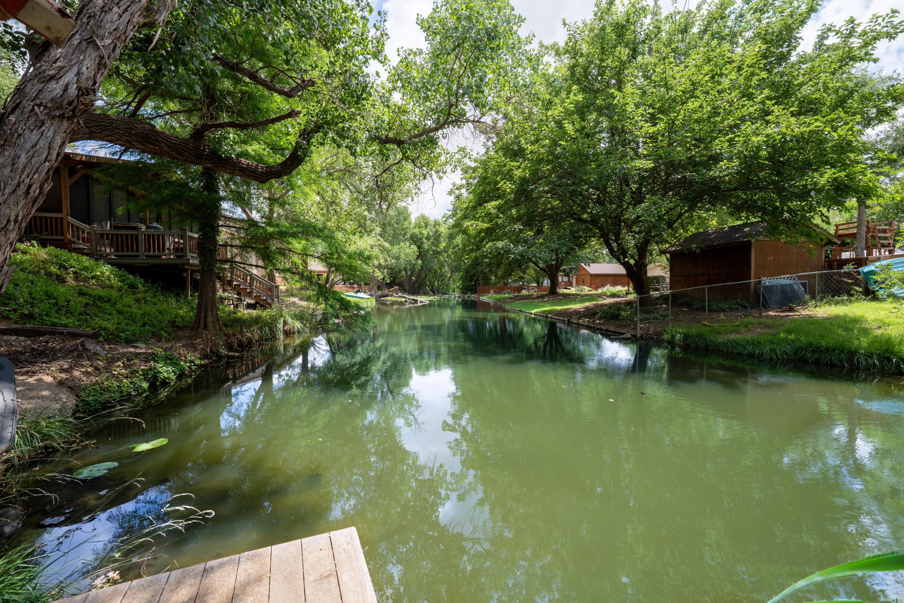 21 E Brookhollow Drive