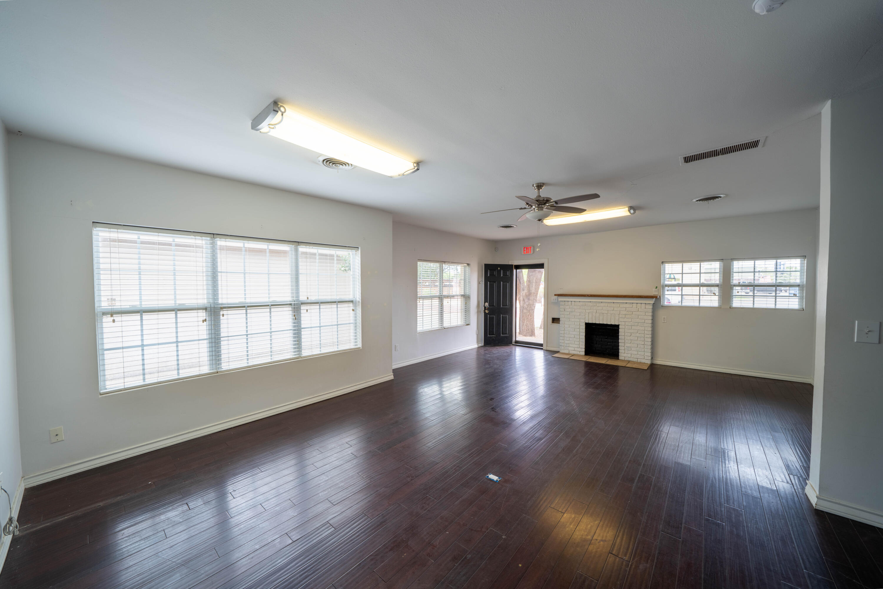 2409 20th Street