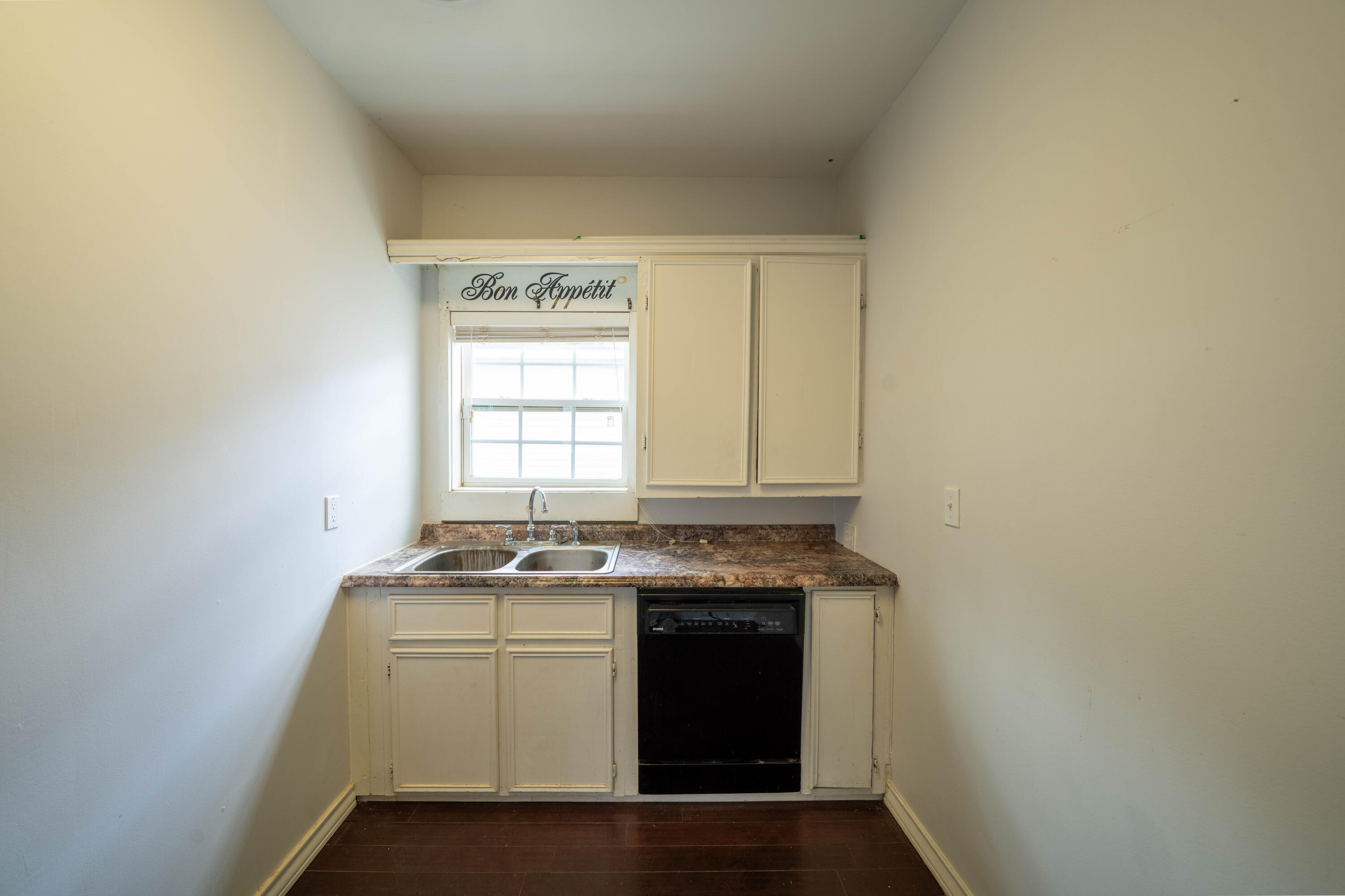 2409 20th Street