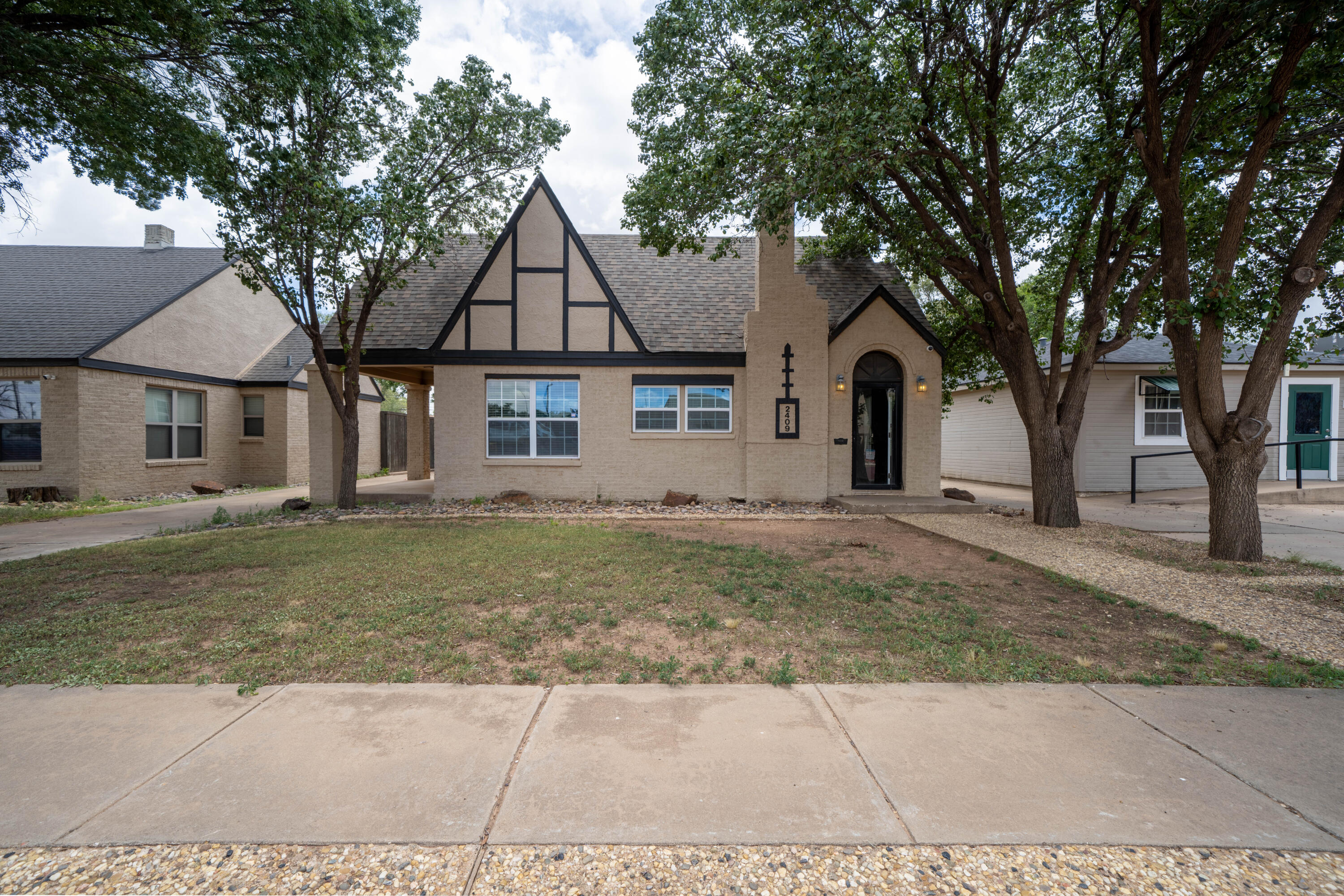 2409 20th Street