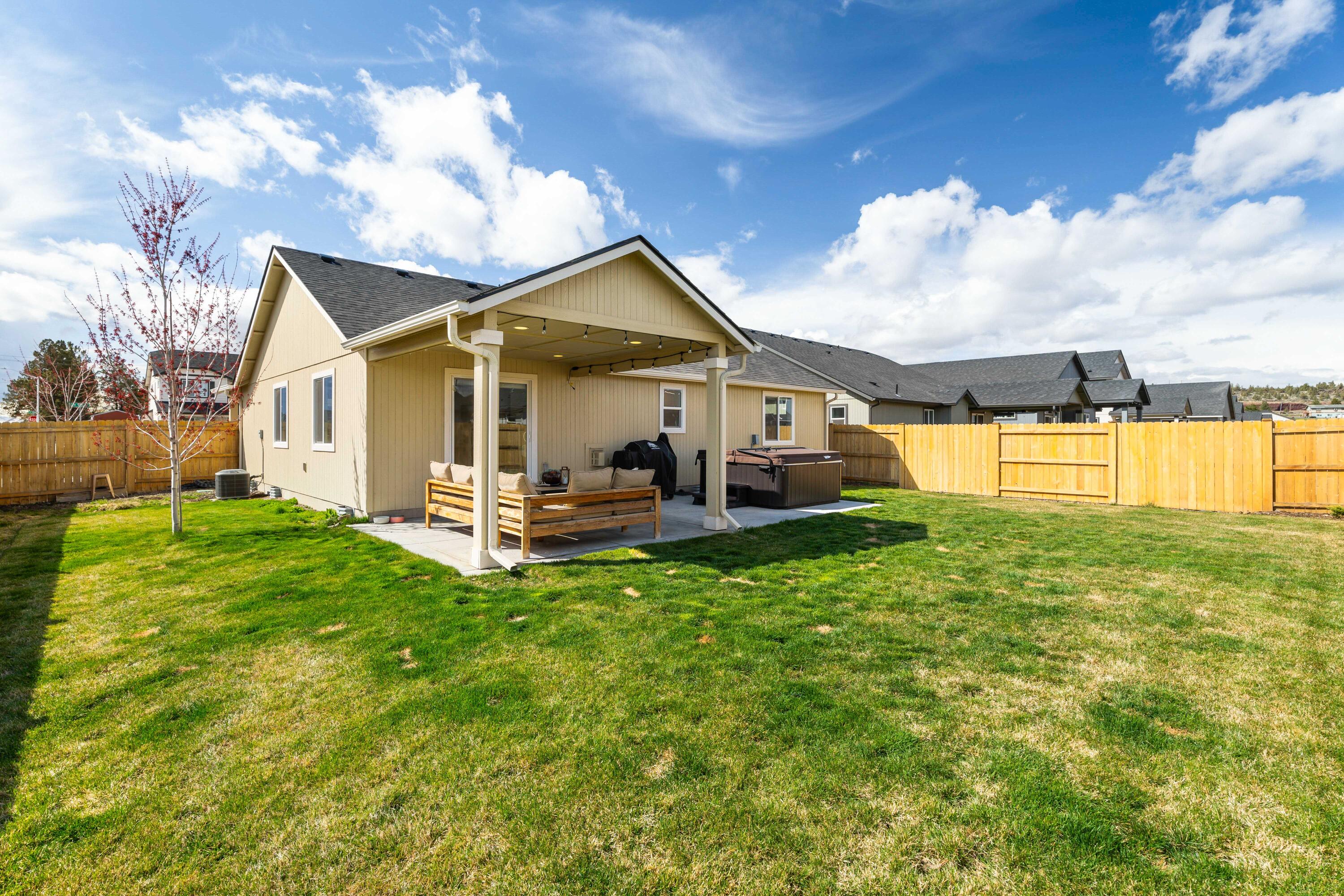 3306 NW 9th Lane