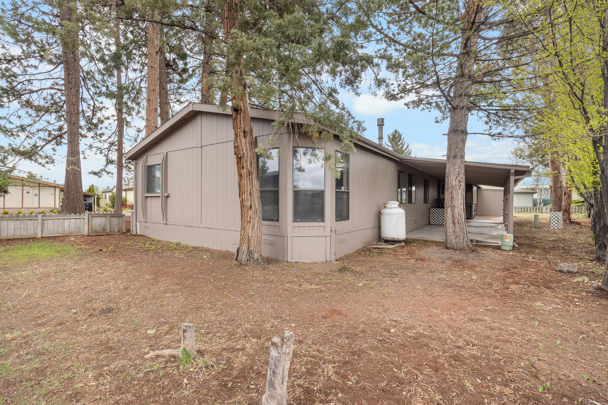 1001 SE 15th Street, 39