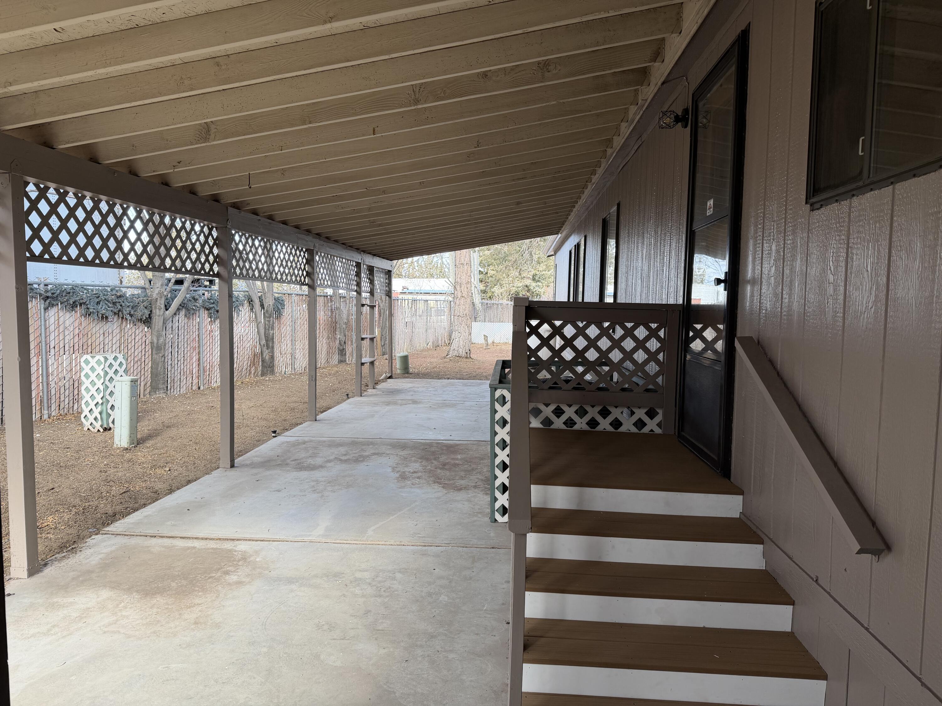 1001 SE 15th Street, 39
