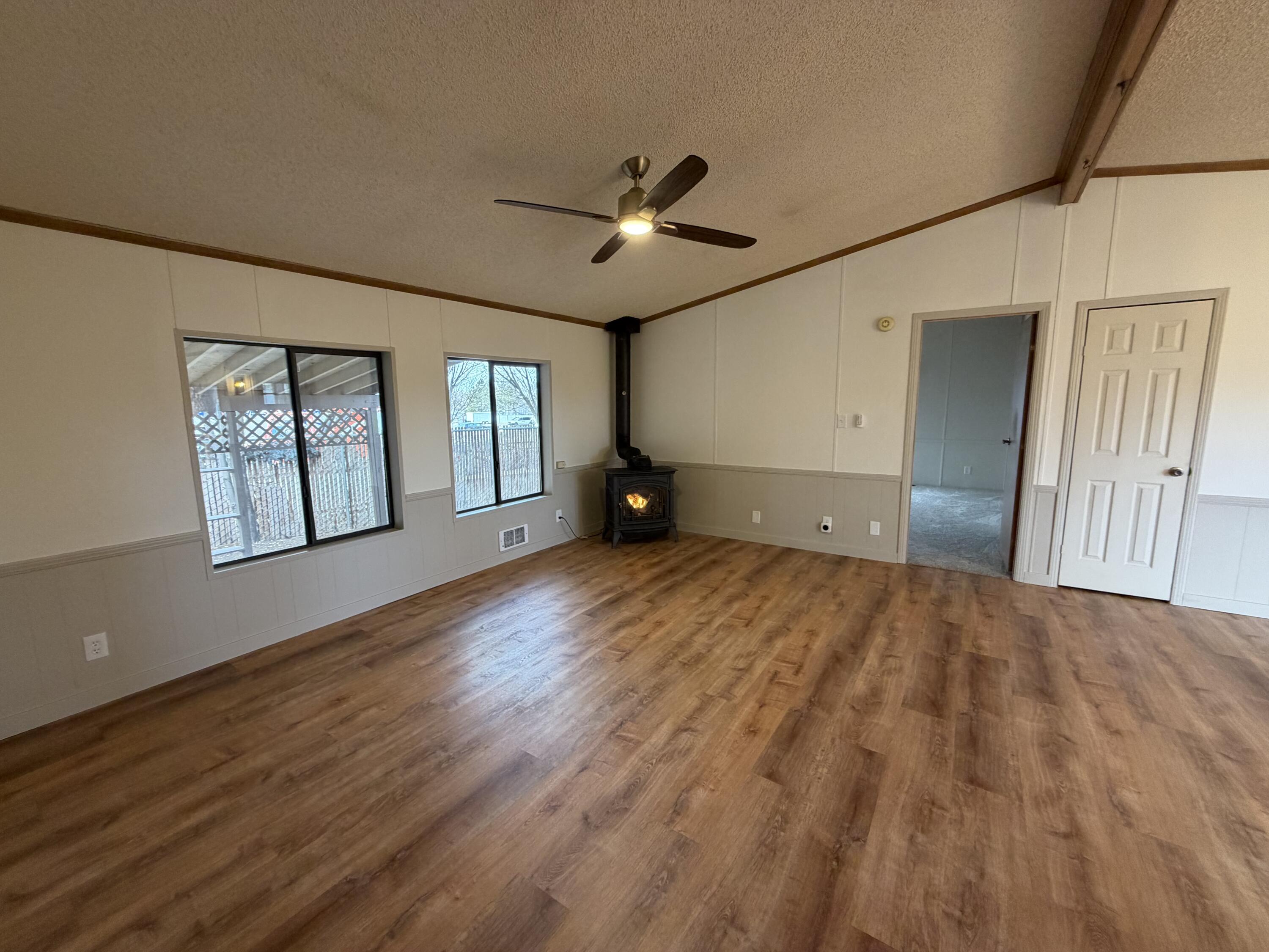 1001 SE 15th Street, 39