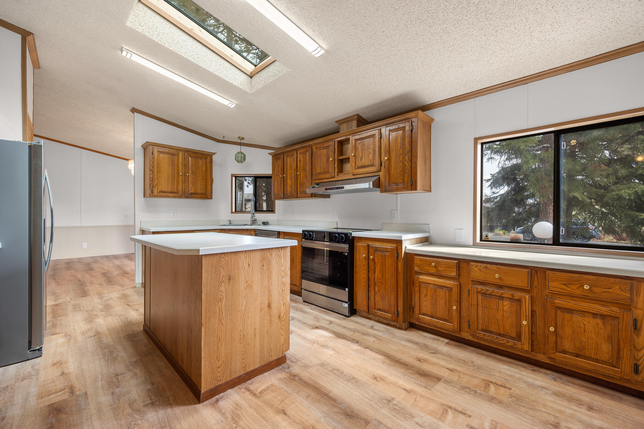 1001 SE 15th Street, 39