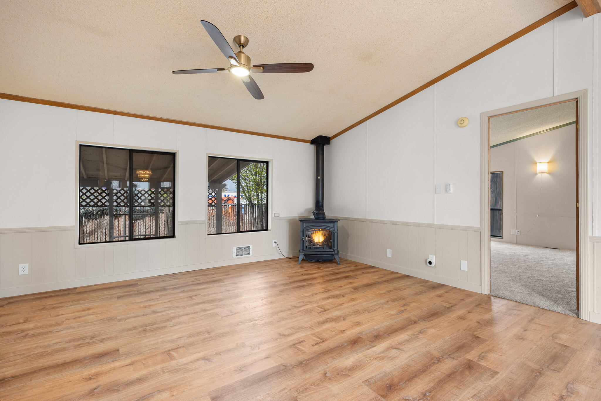 1001 SE 15th Street, 39