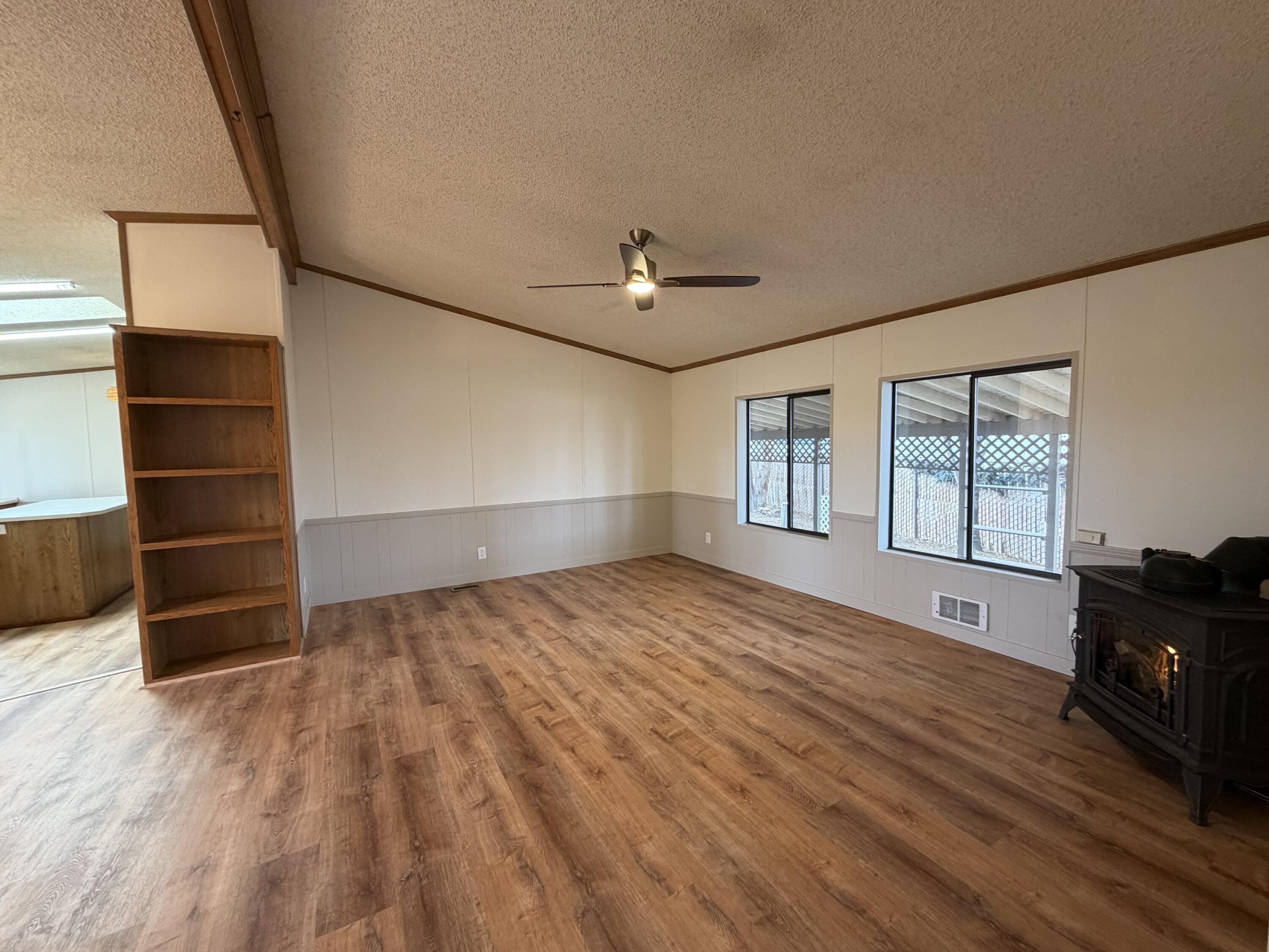 1001 SE 15th Street, 39