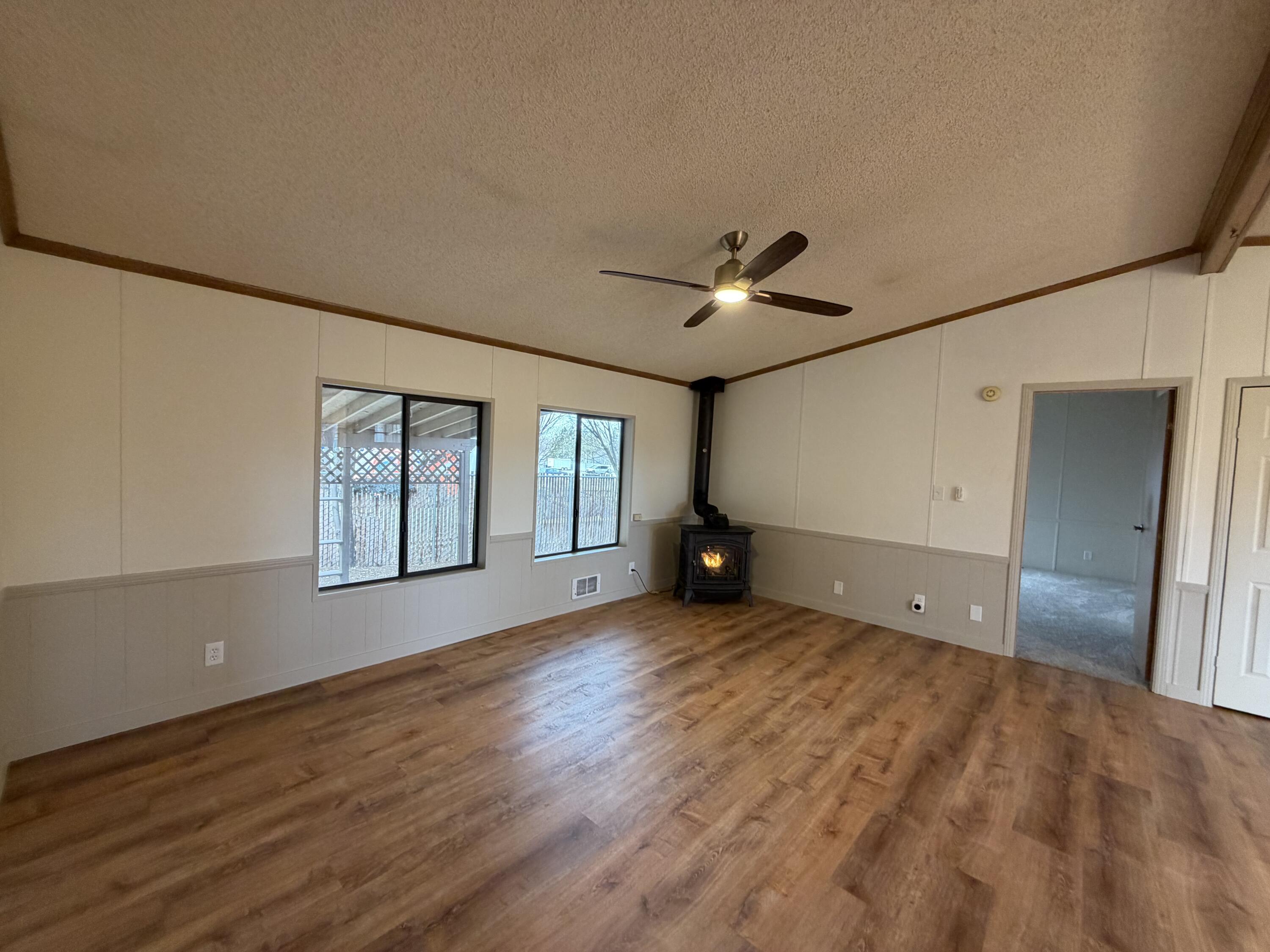 1001 SE 15th Street, 39