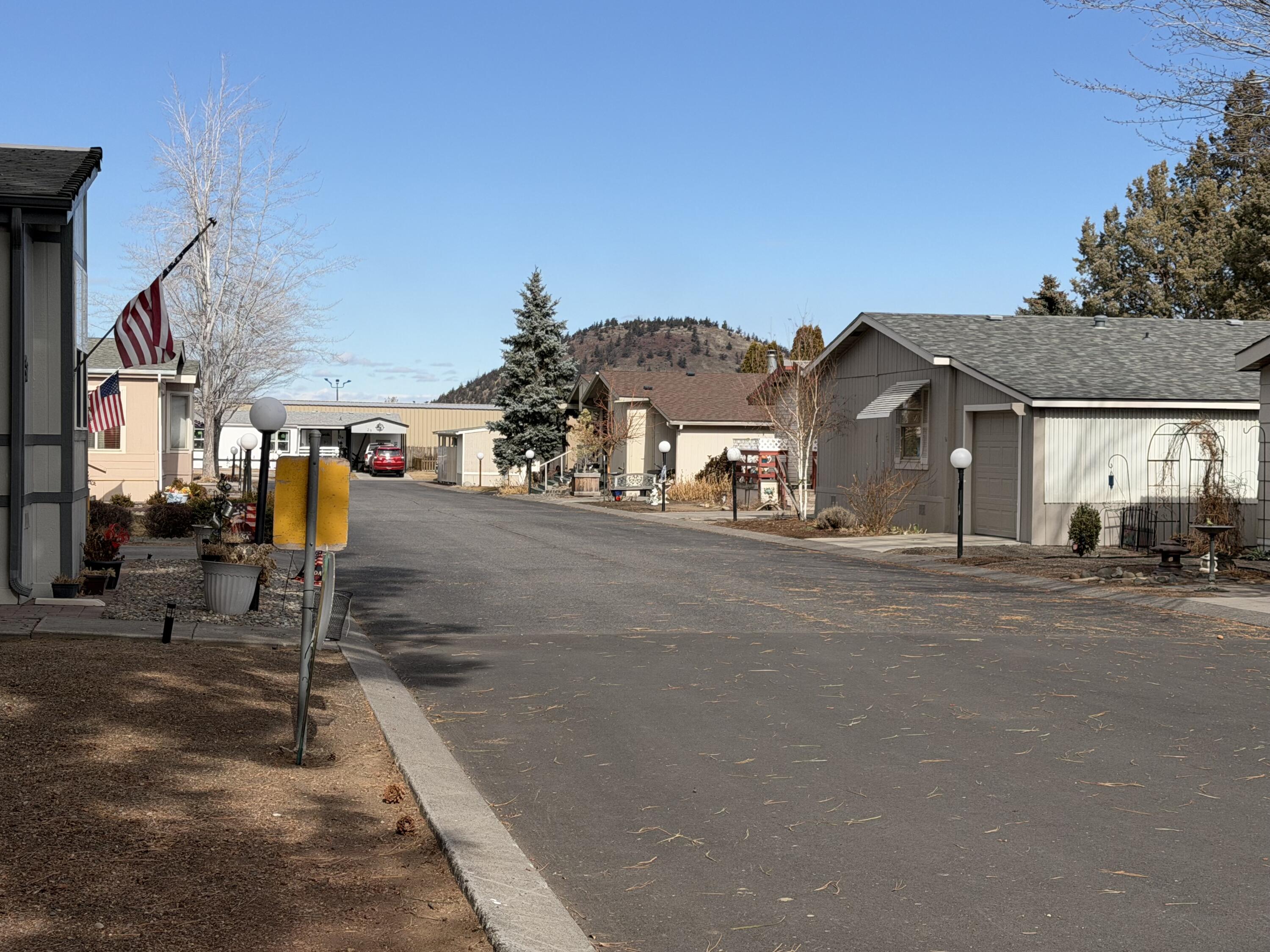 1001 SE 15th Street, 39