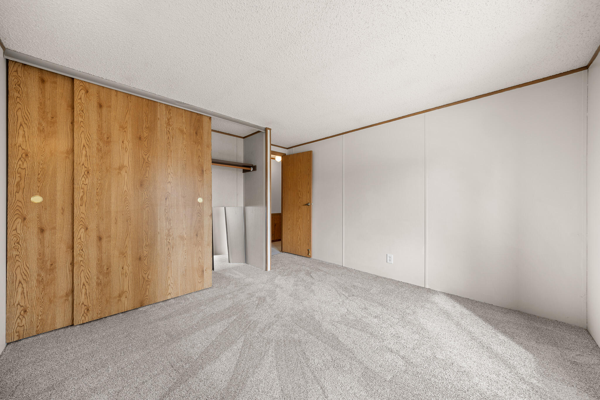 1001 SE 15th Street, 39
