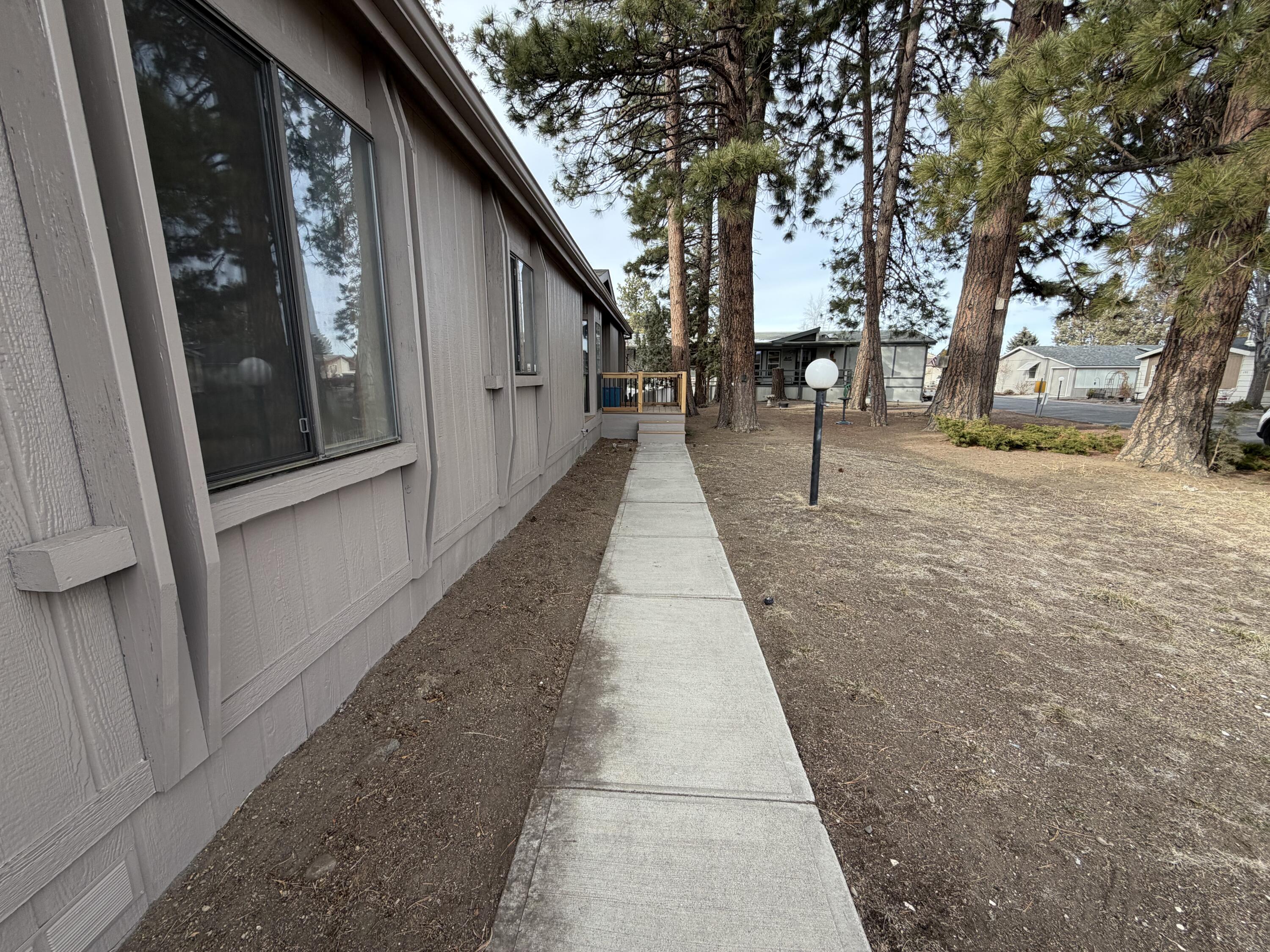1001 SE 15th Street, 39