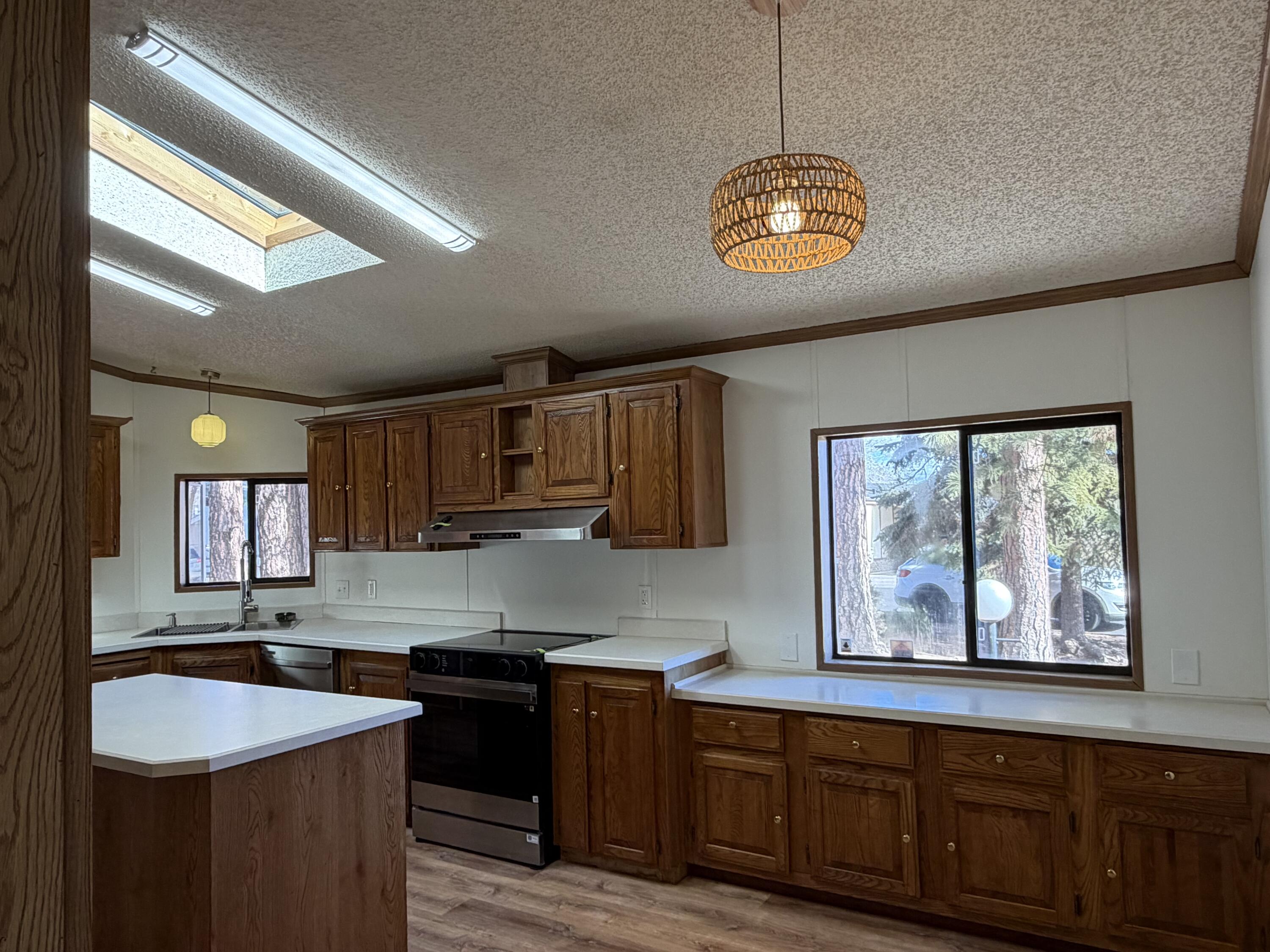 1001 SE 15th Street, 39