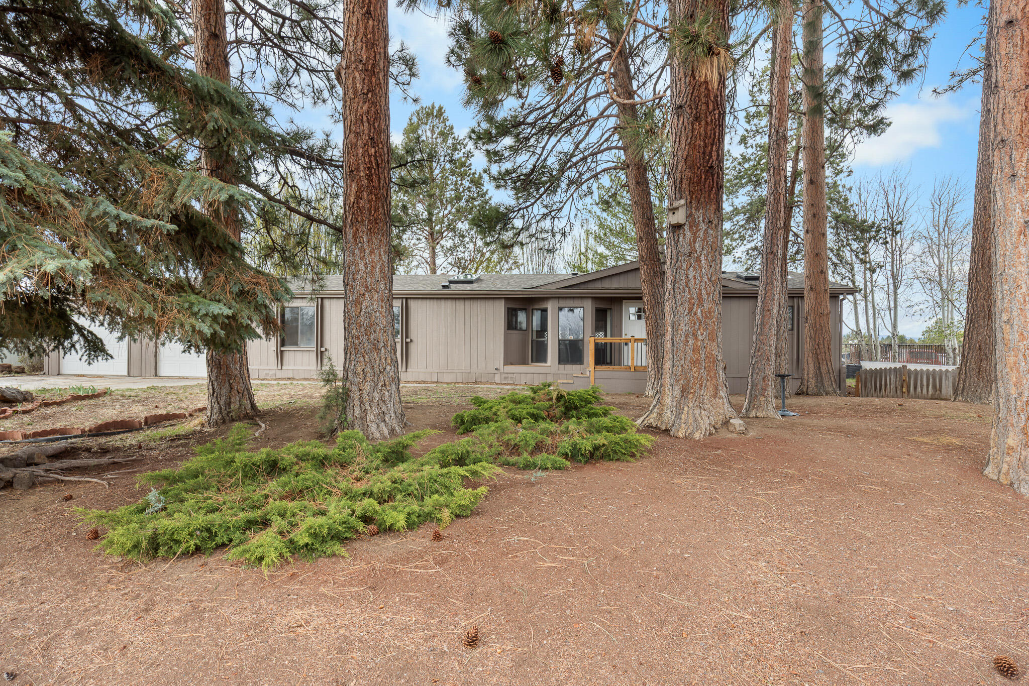1001 SE 15th Street, 39