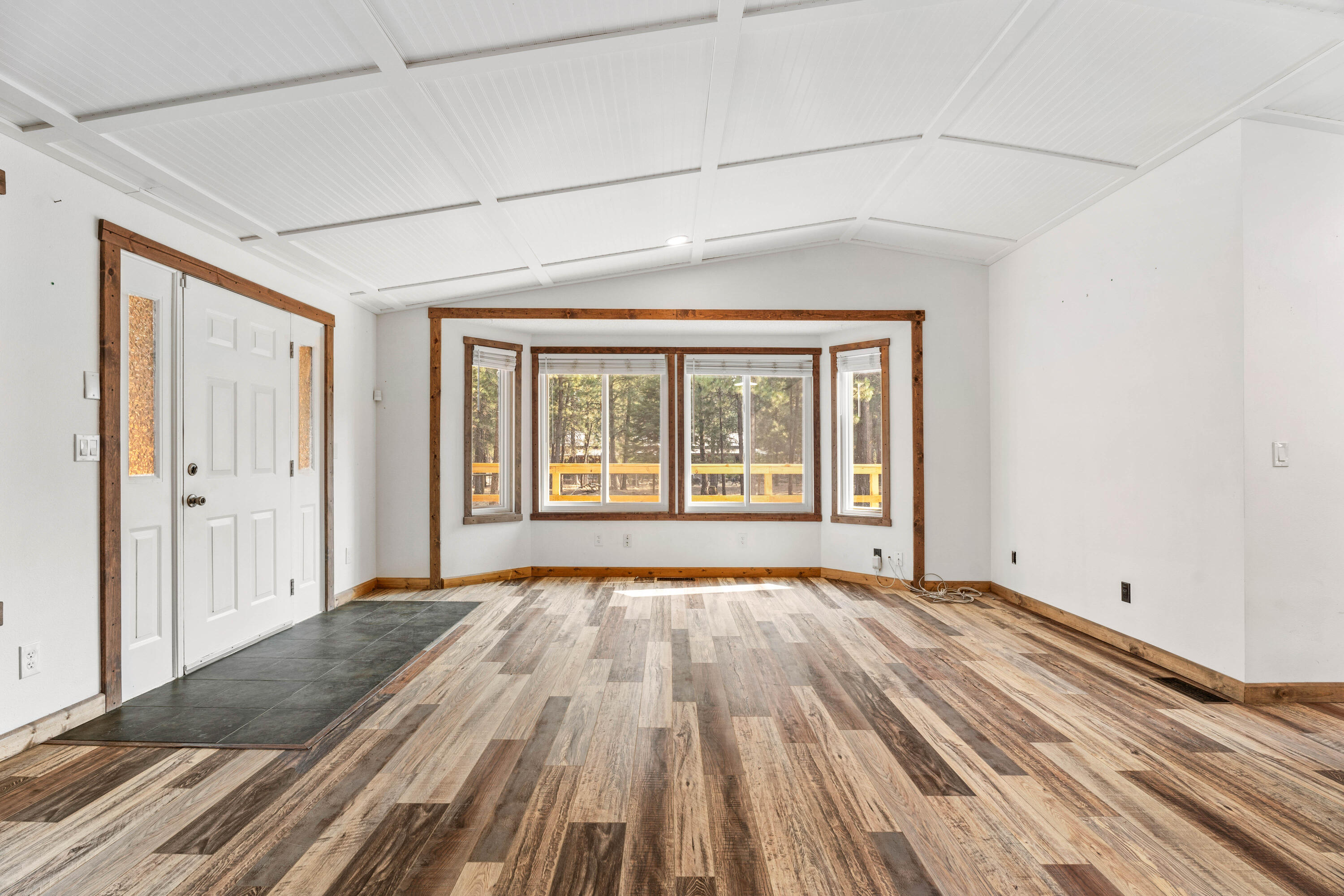 15218 Ponderosa Loop