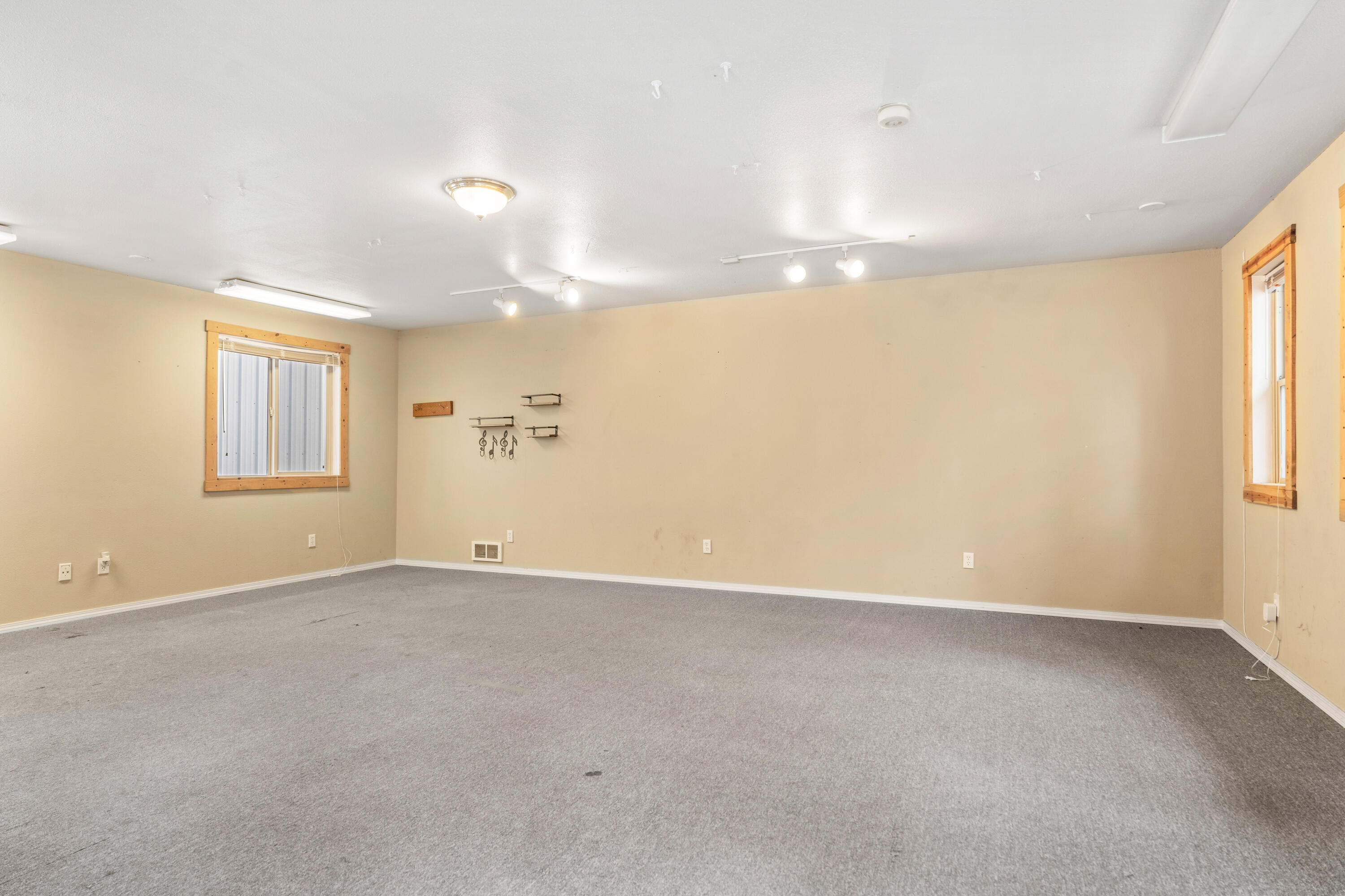 15218 Ponderosa Loop