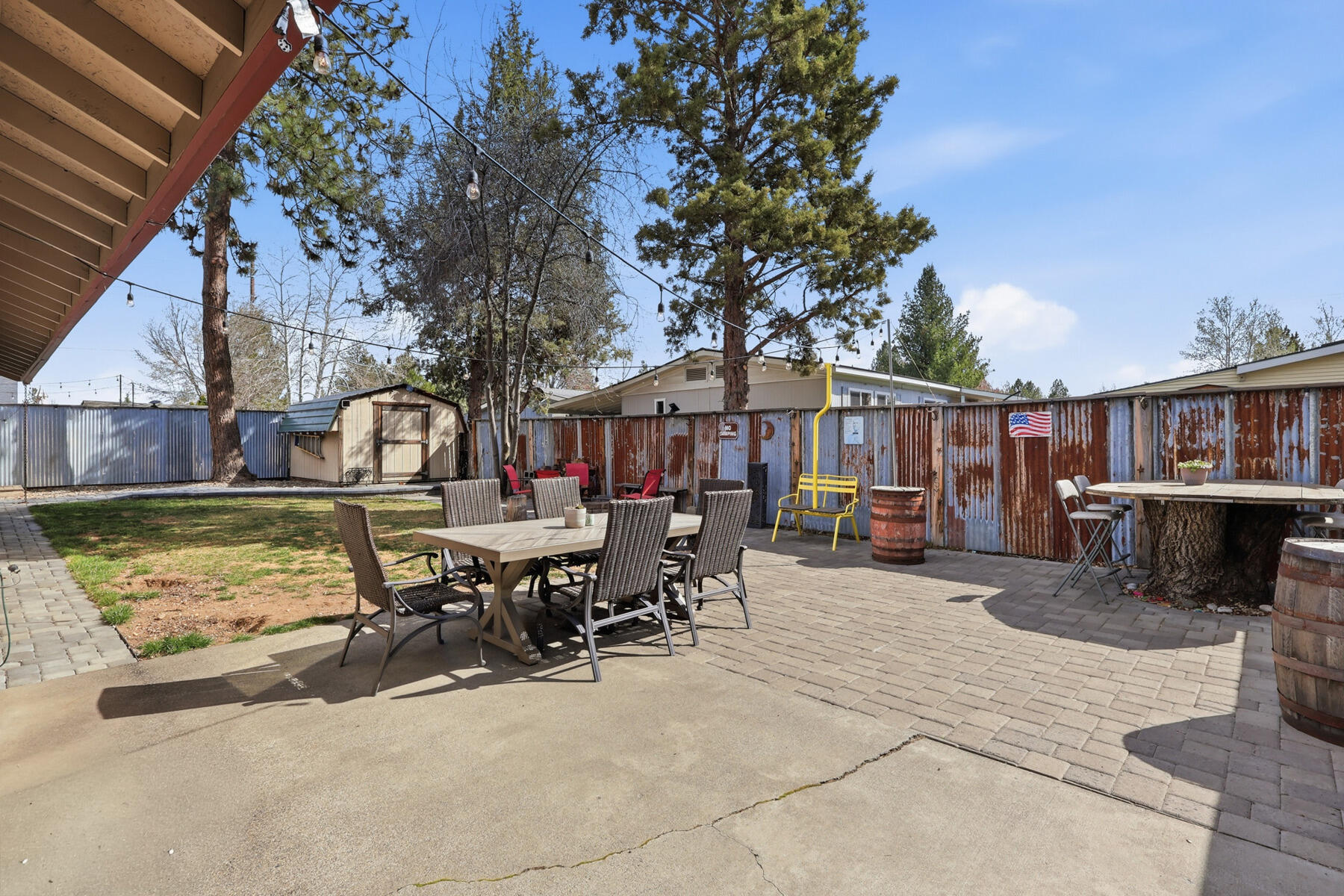 1449 SE Lostine Circle