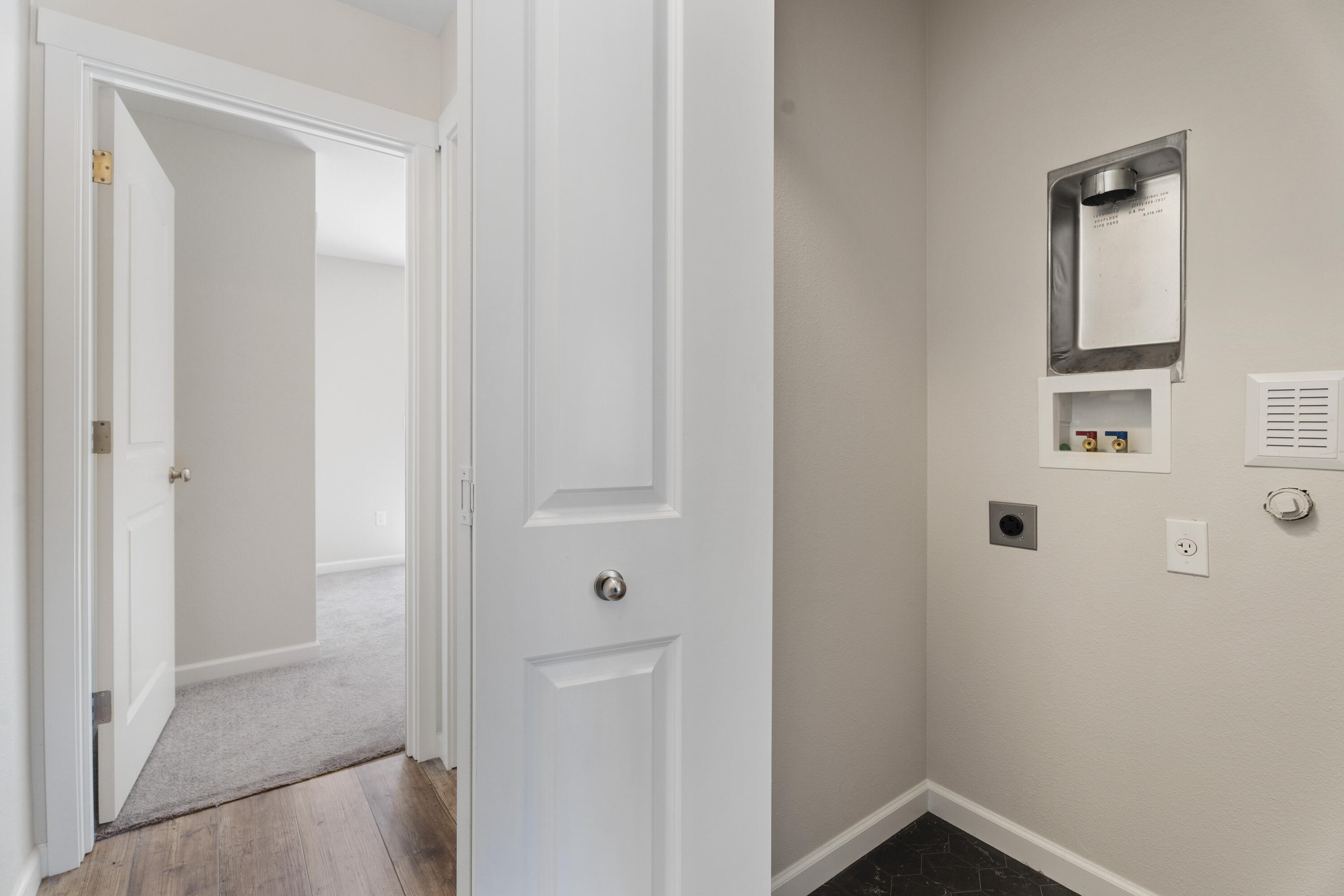 15205 Ponderosa Loop