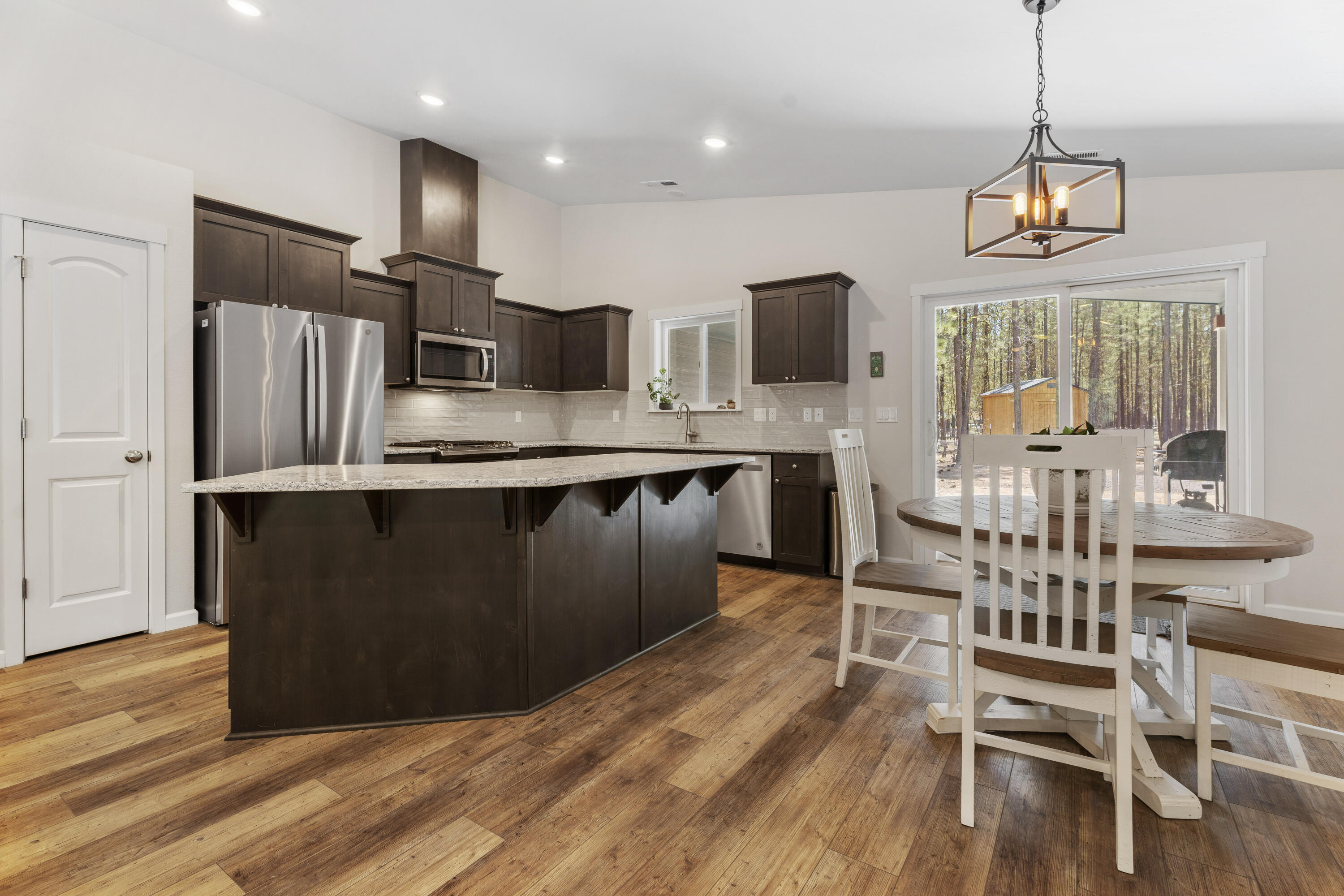 15205 Ponderosa Loop