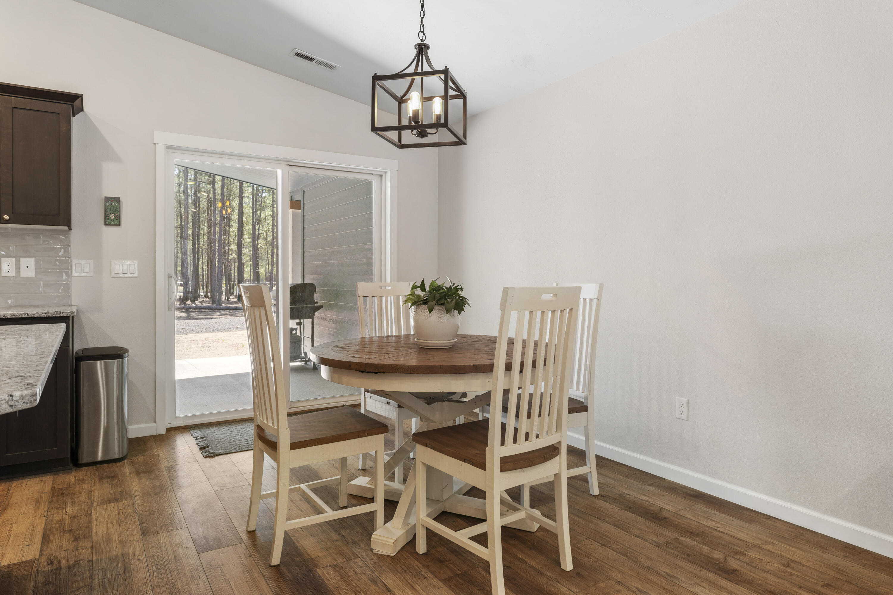 15205 Ponderosa Loop