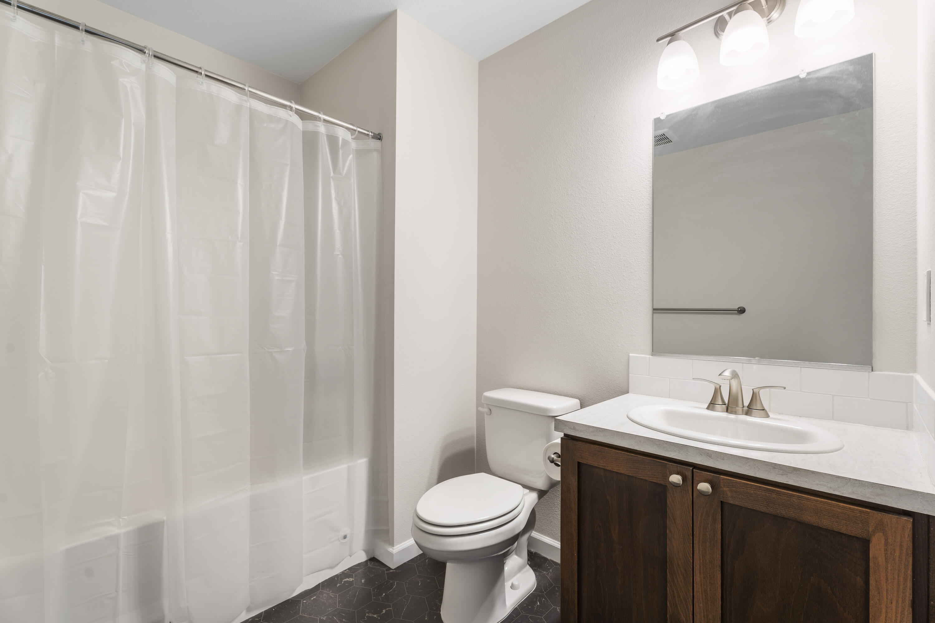15205 Ponderosa Loop