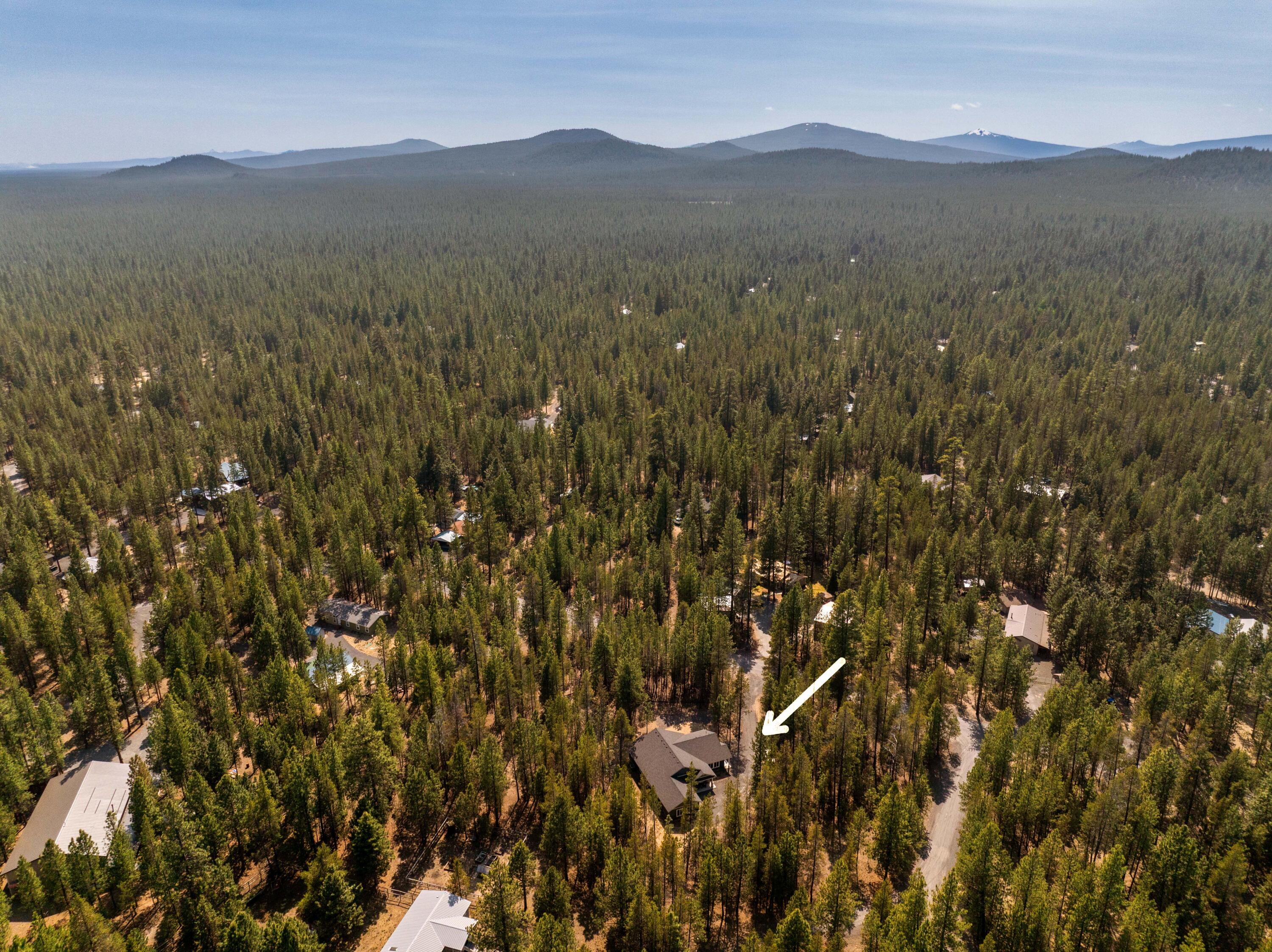 15205 Ponderosa Loop