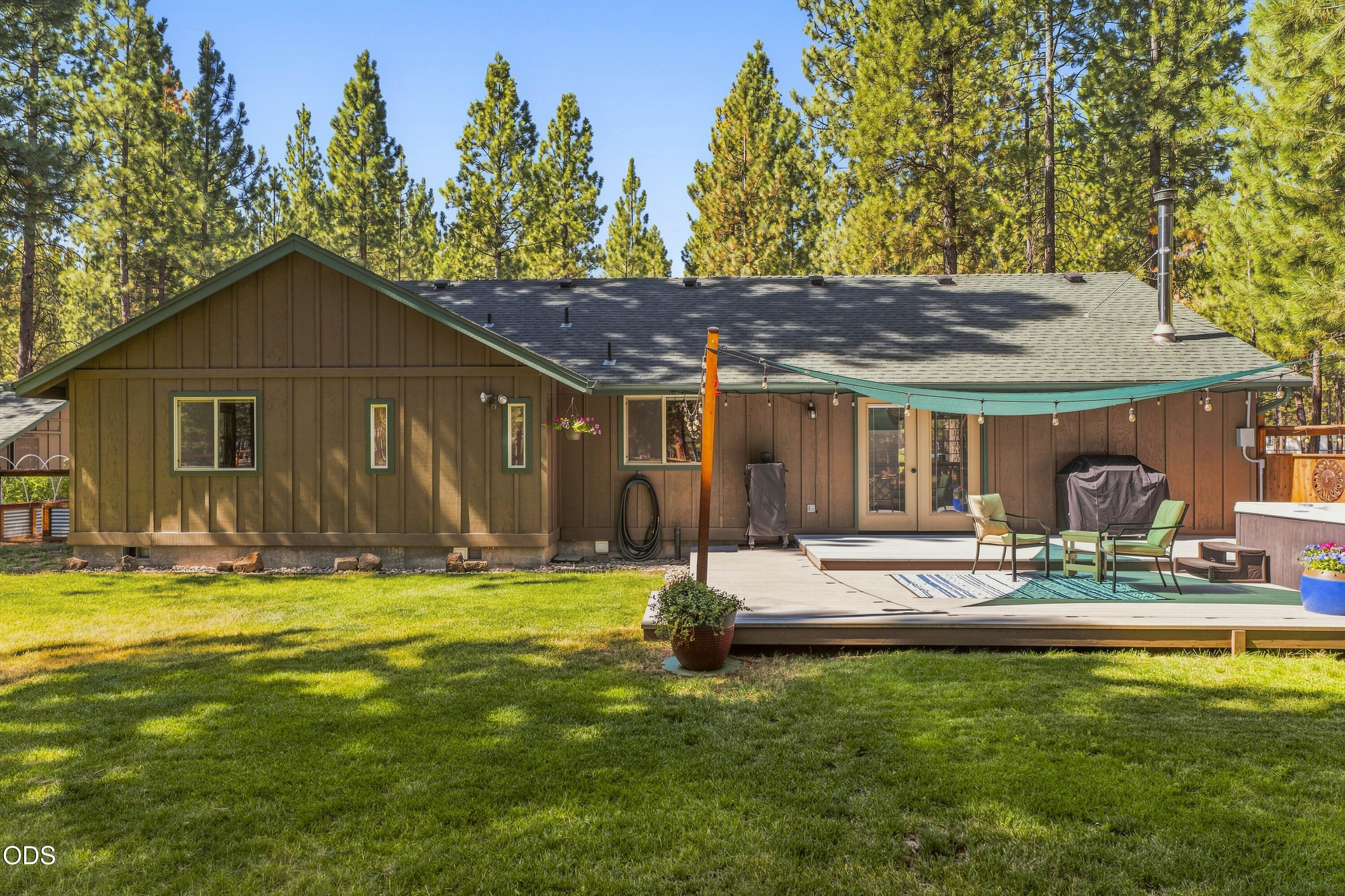 15375 Ponderosa Loop