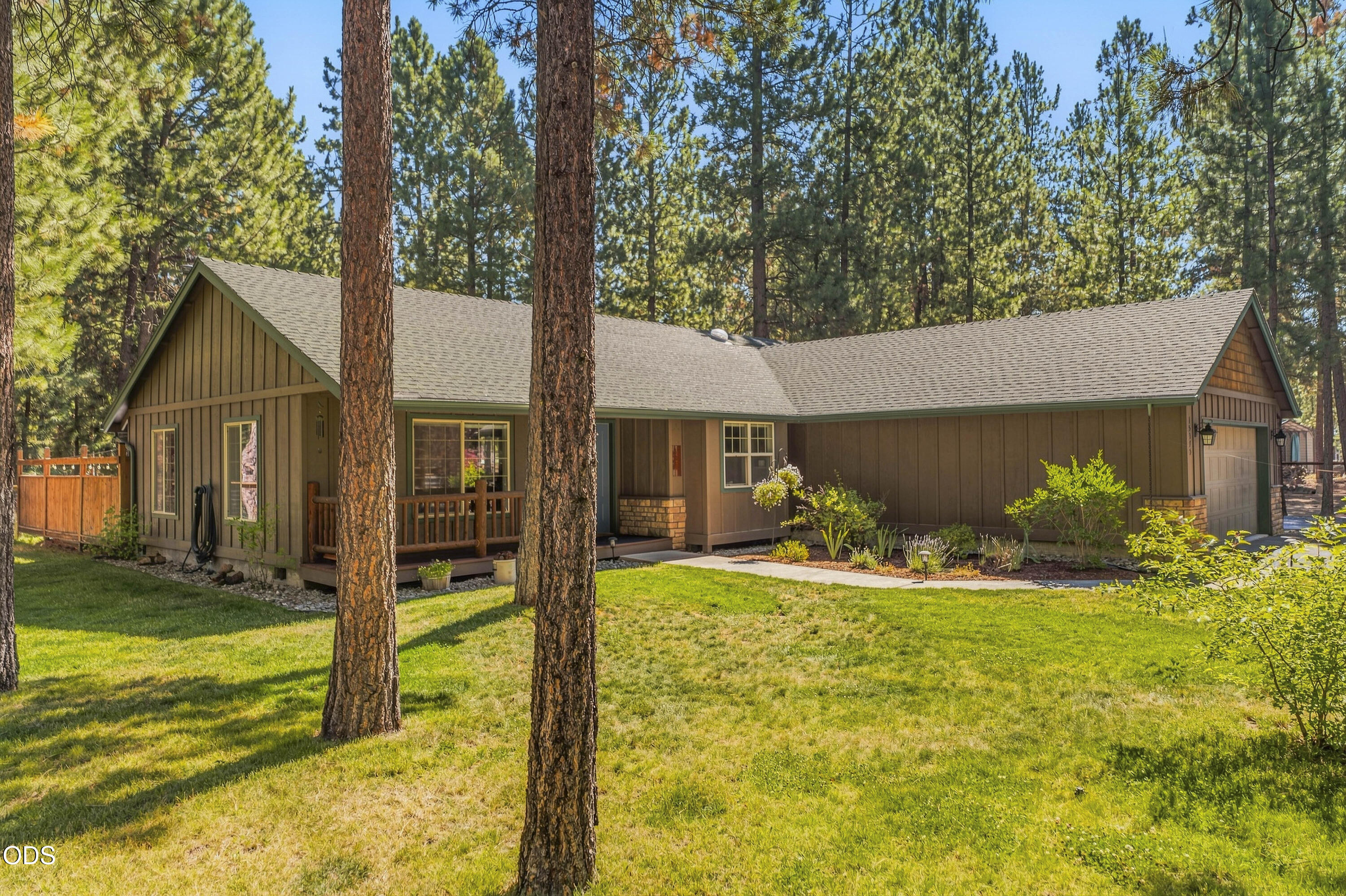 15375 Ponderosa Loop