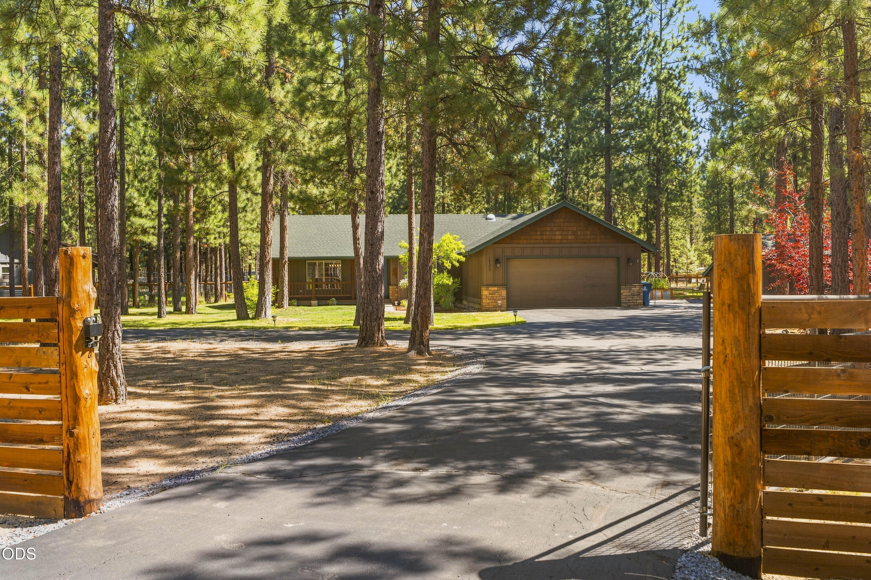 15375 Ponderosa Loop