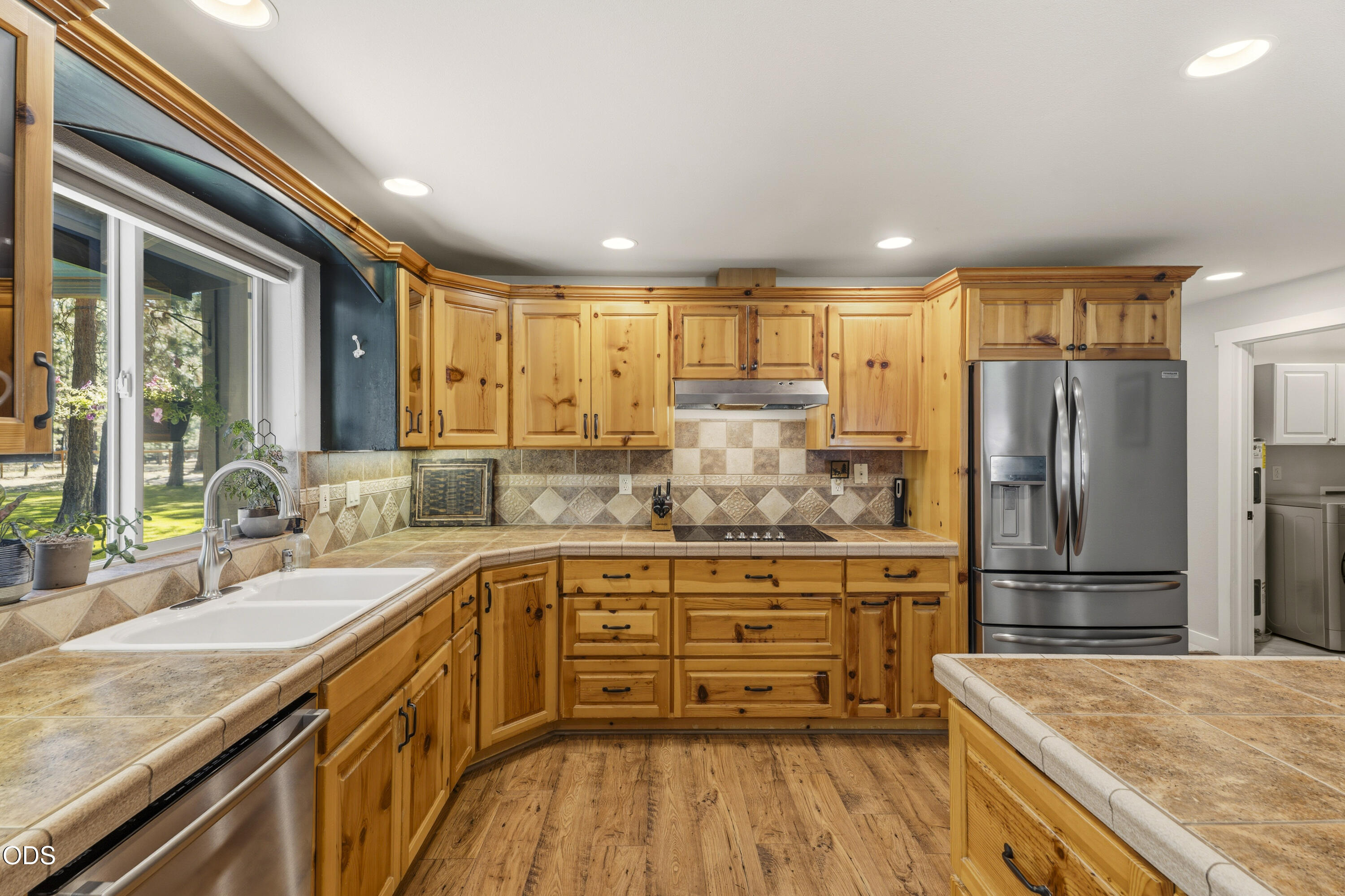 15375 Ponderosa Loop