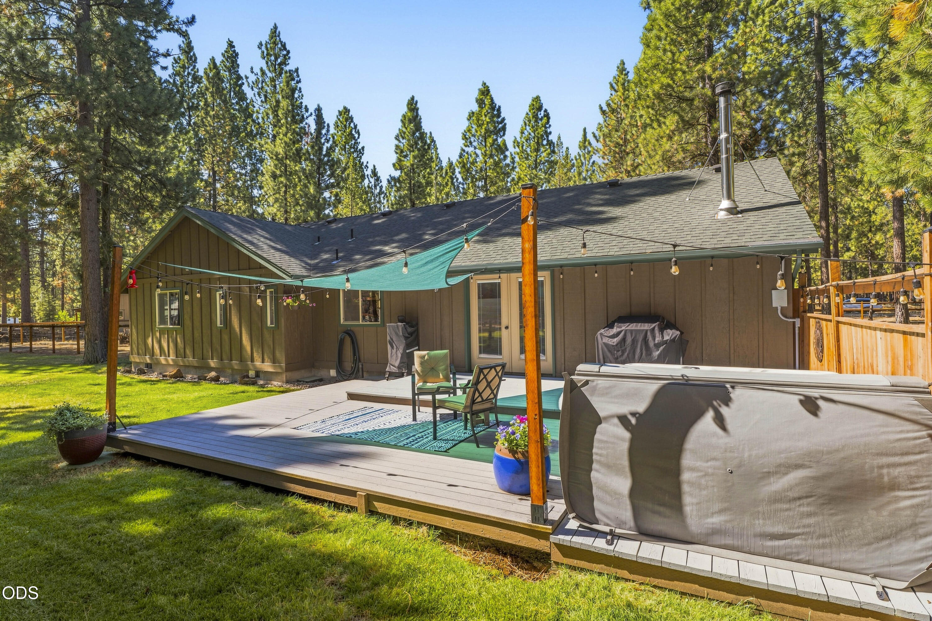 15375 Ponderosa Loop