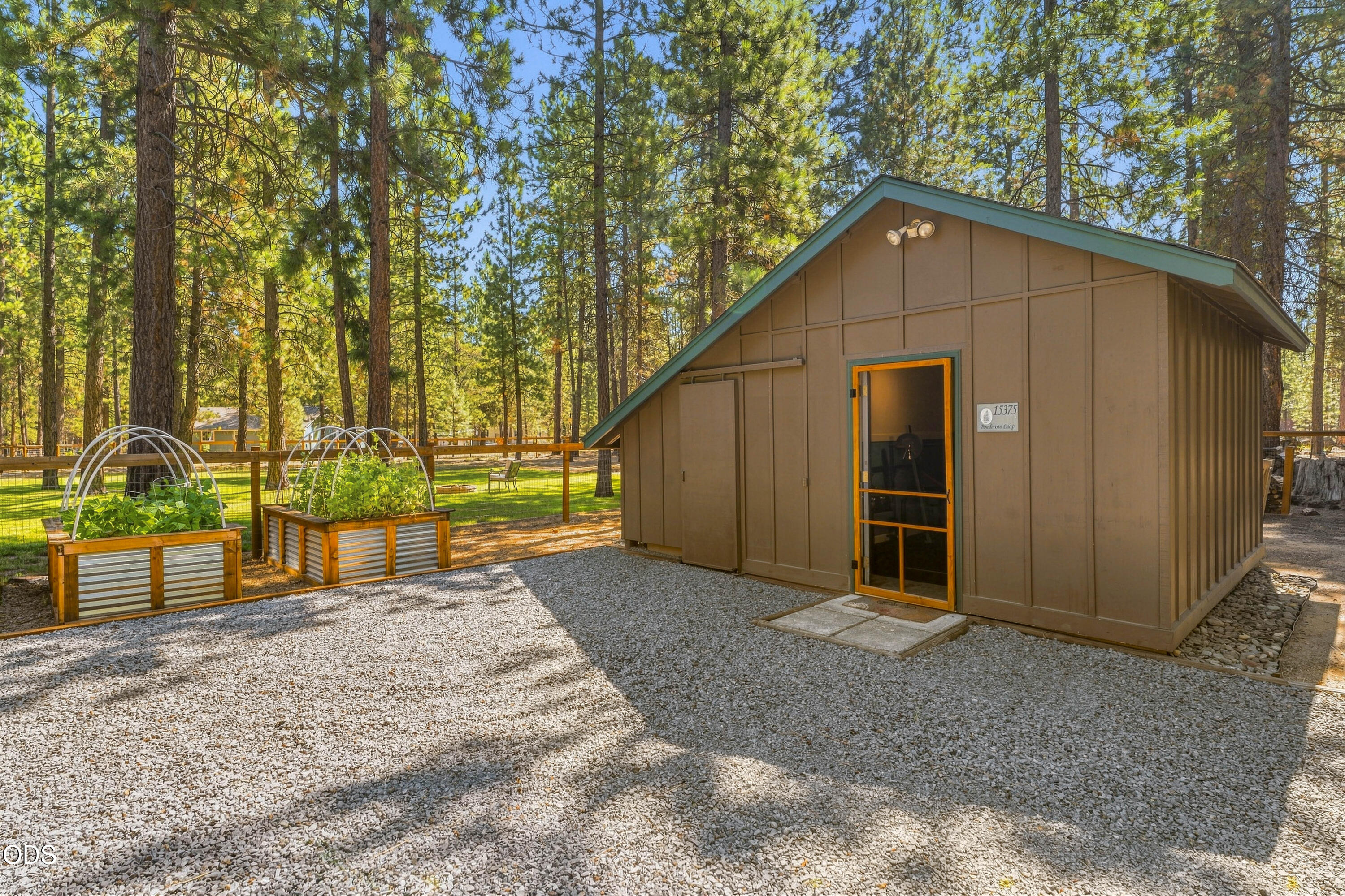 15375 Ponderosa Loop
