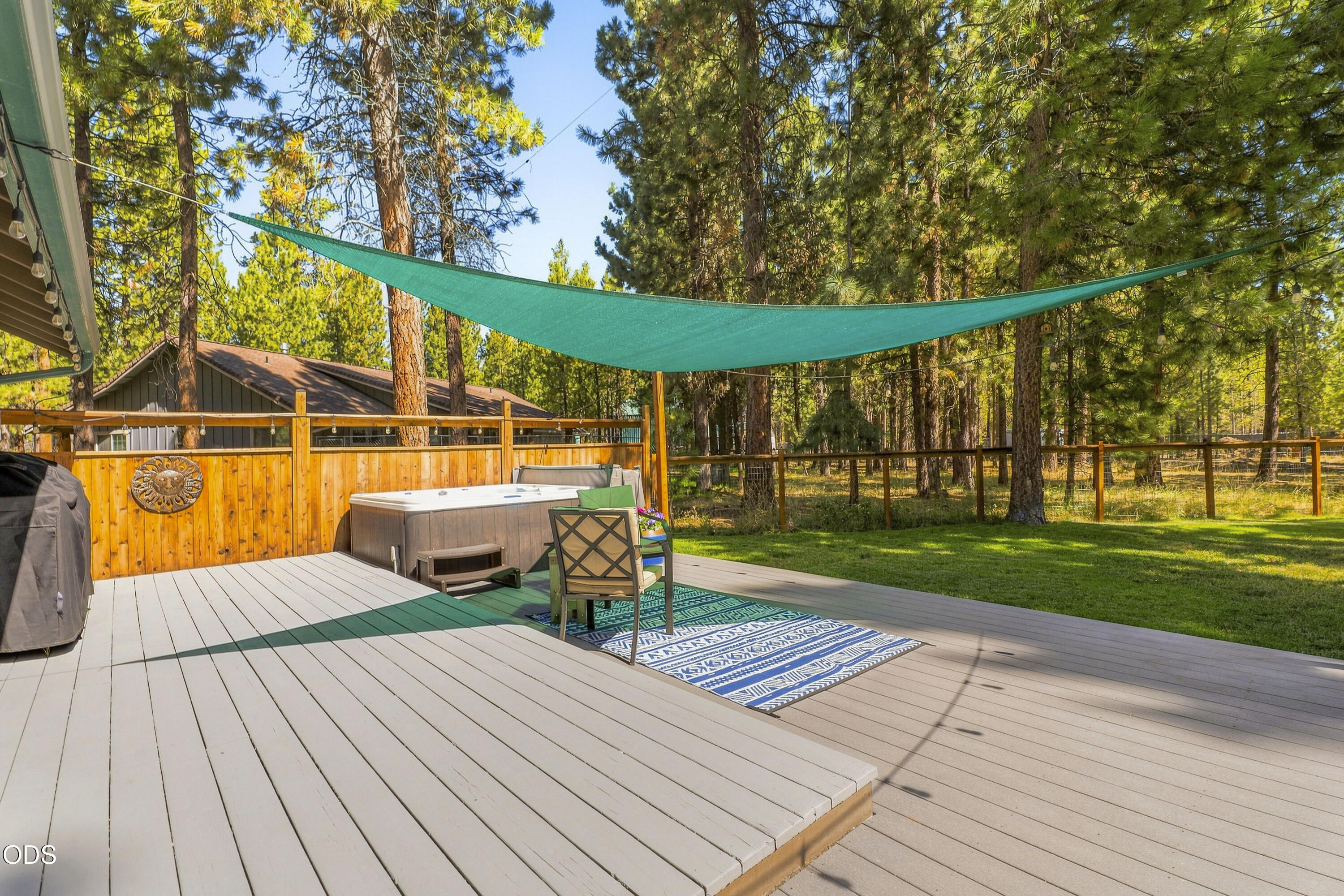 15375 Ponderosa Loop