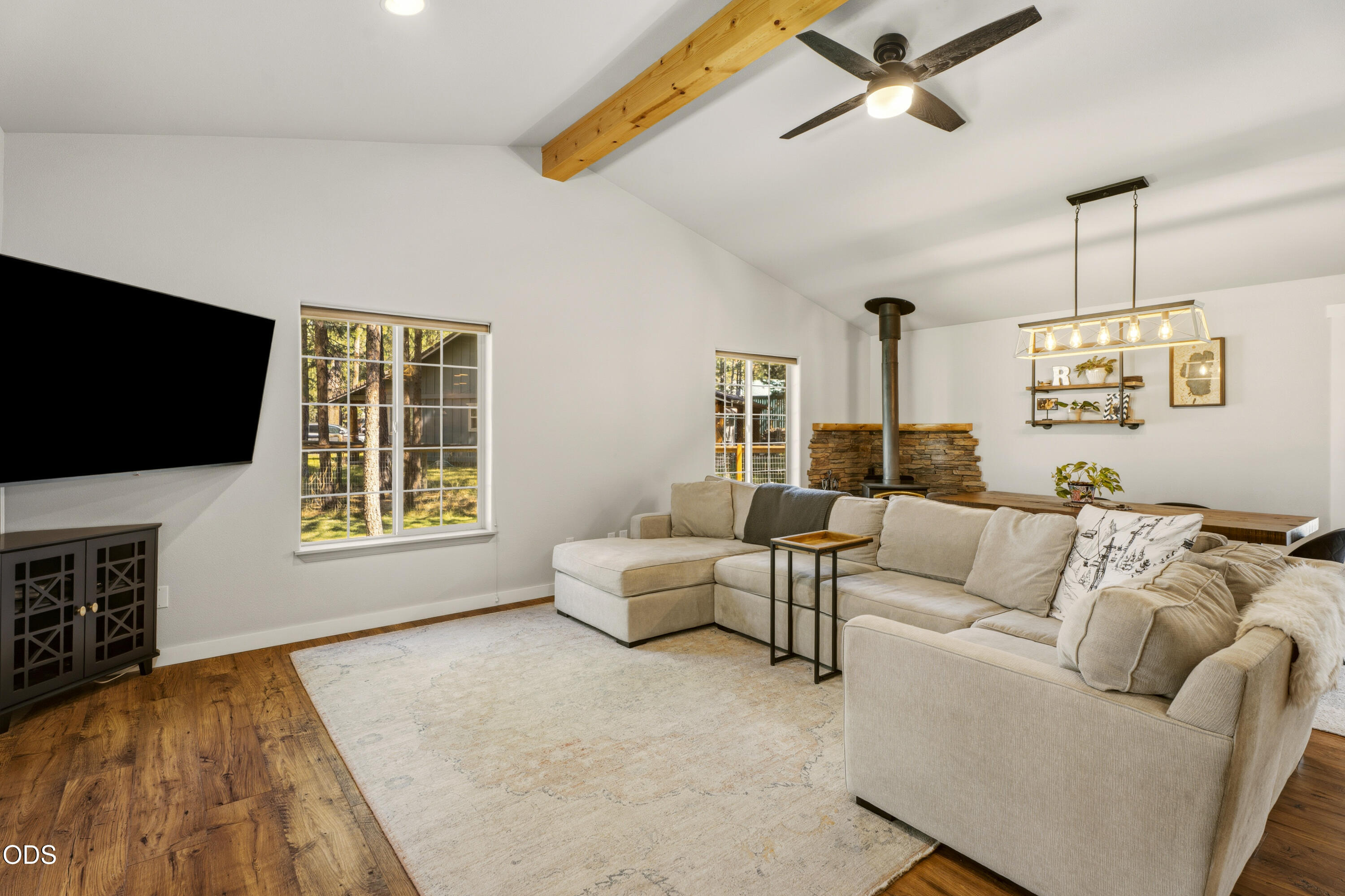 15375 Ponderosa Loop