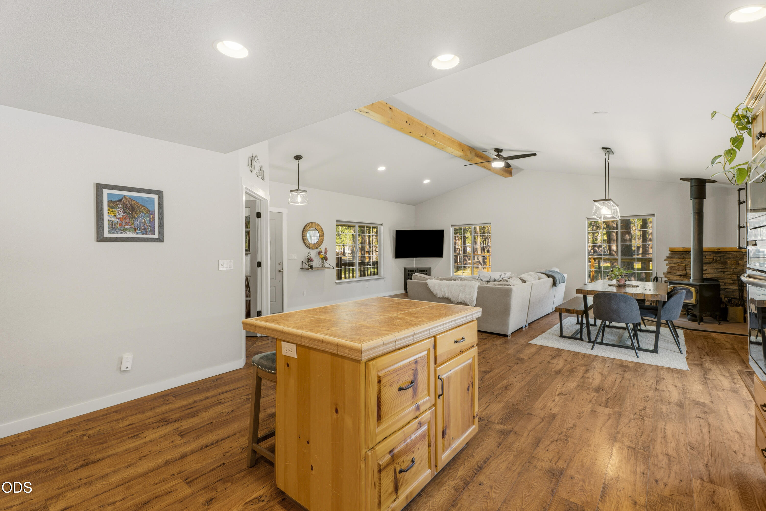15375 Ponderosa Loop