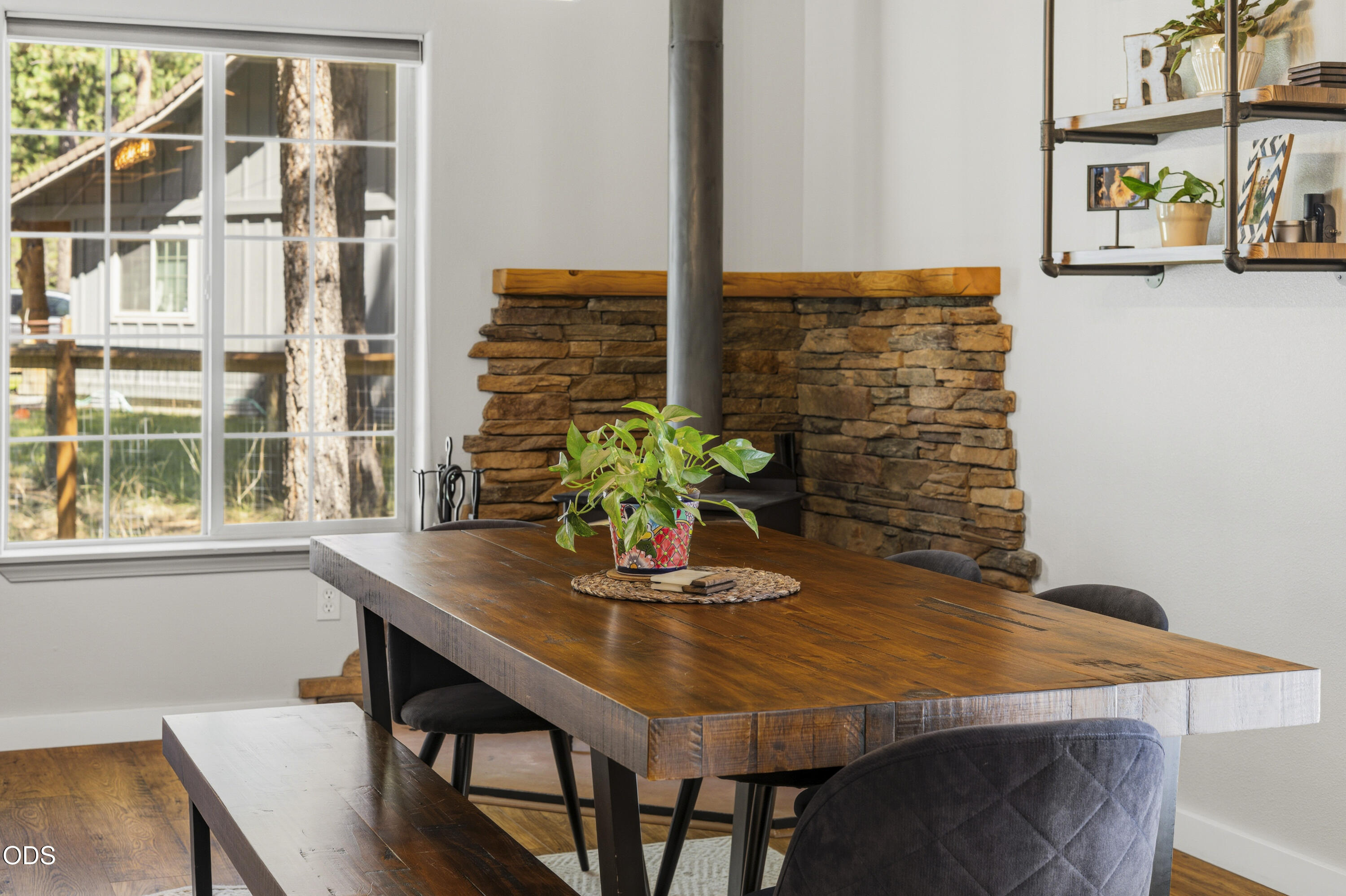 15375 Ponderosa Loop