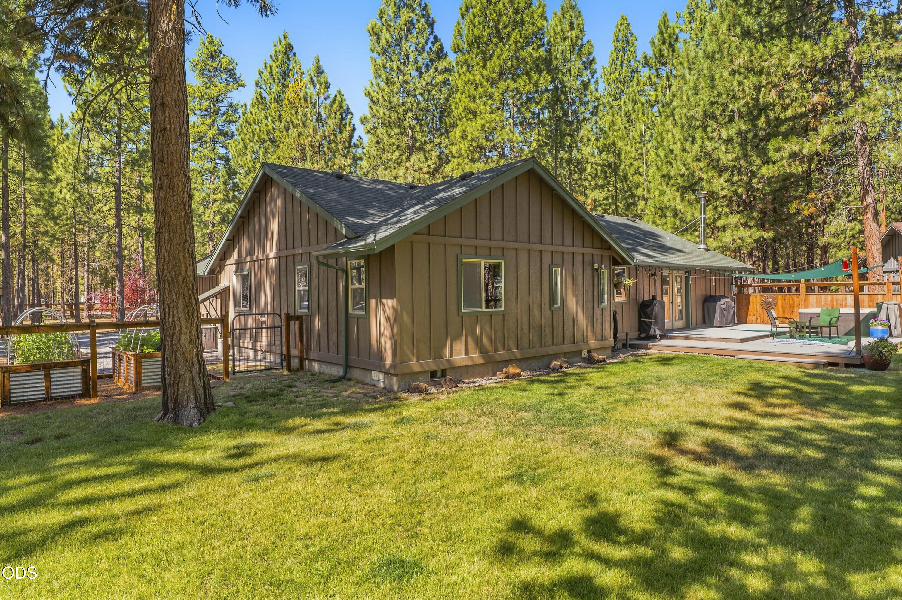 15375 Ponderosa Loop