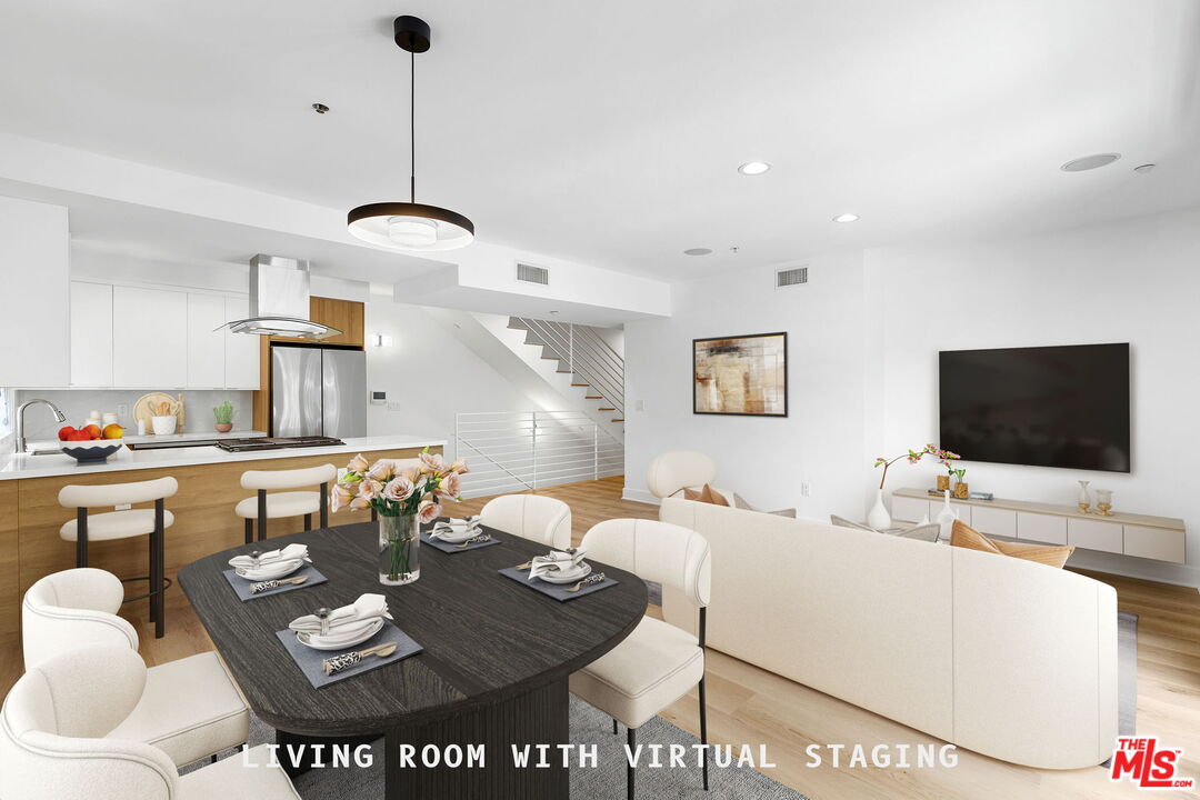 8833 Cynthia St Unit: 201