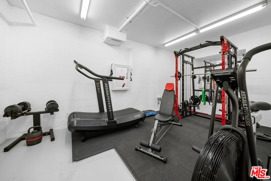 10671 Holman Ave Unit: 307