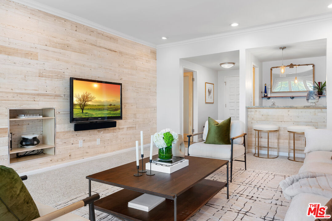 10671 Holman Ave Unit: 307