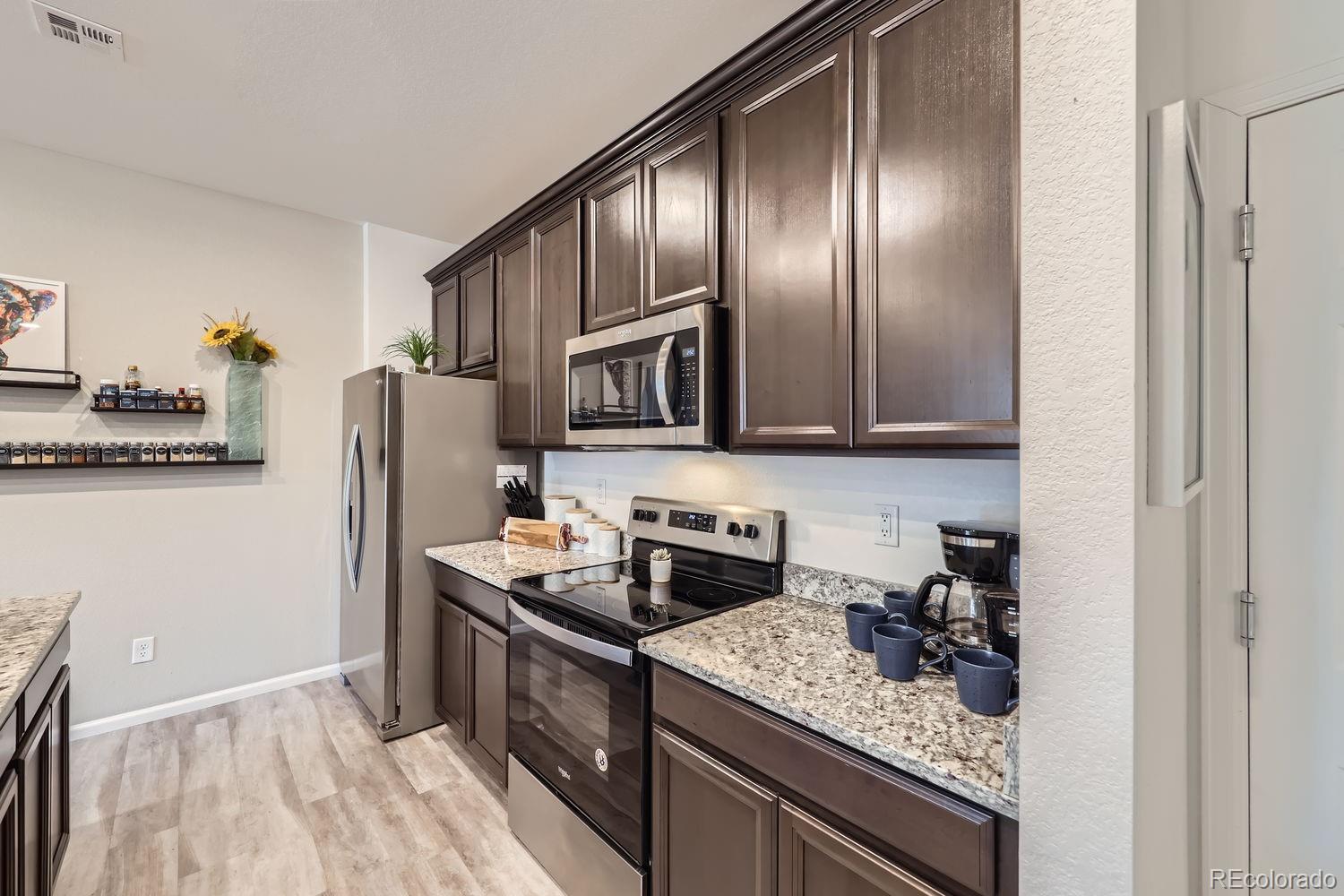 21613 E 59th Place
