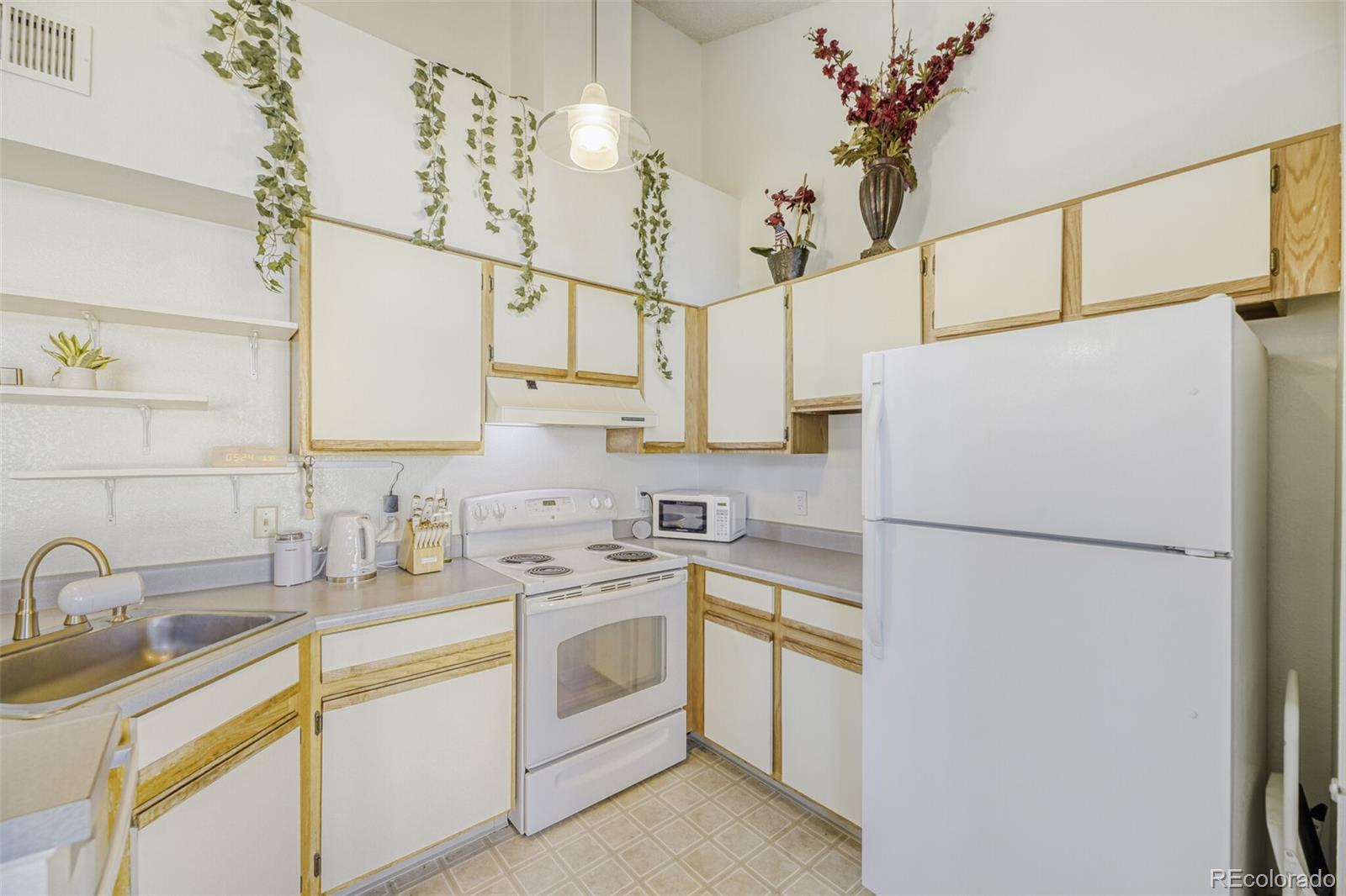 4760 S Wadsworth Boulevard Unit: D303