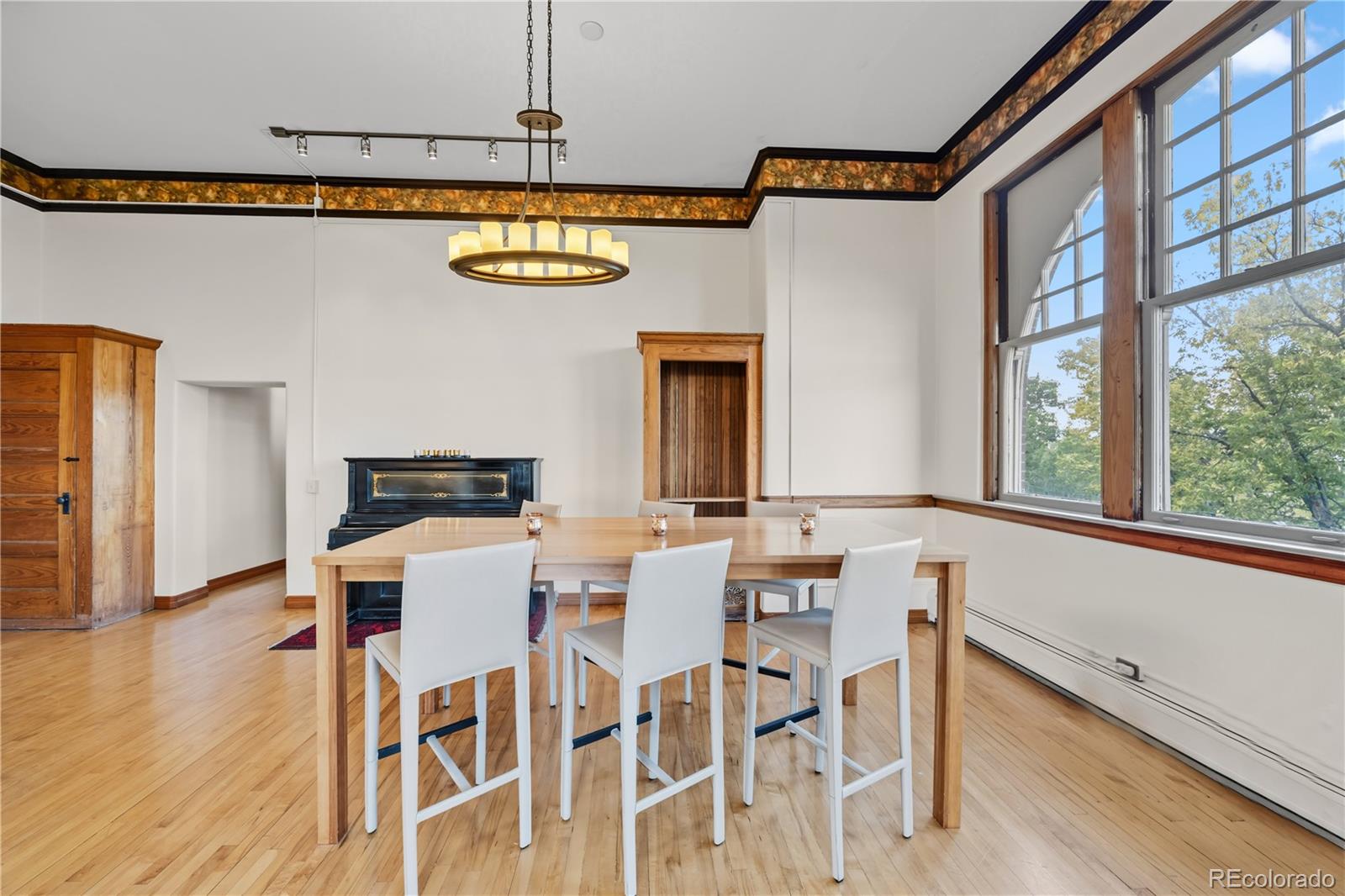 2351 Federal Boulevard Unit: 304