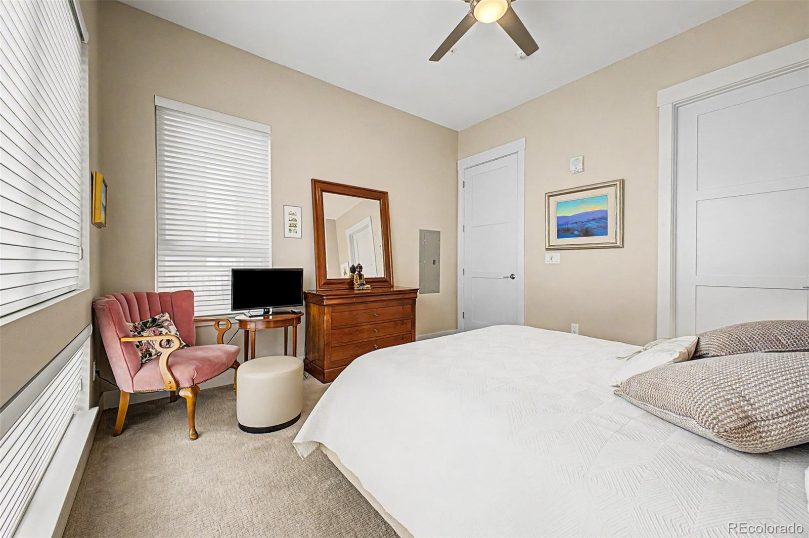 4885 S Monaco Street Unit: 201