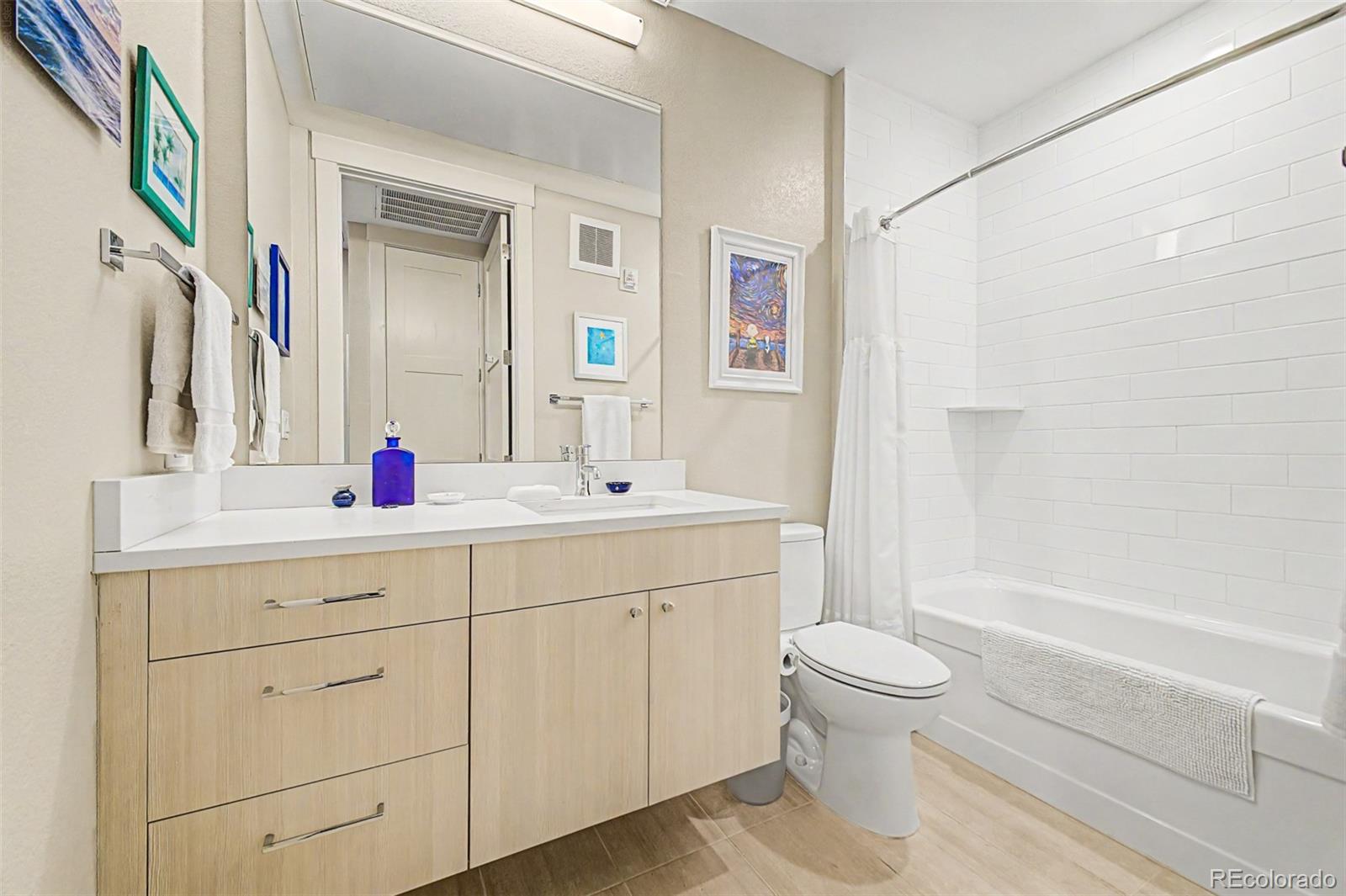 4885 S Monaco Street Unit: 201