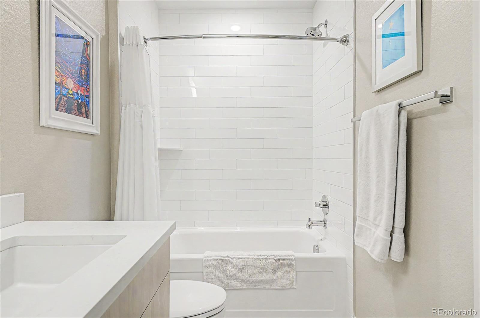 4885 S Monaco Street Unit: 201