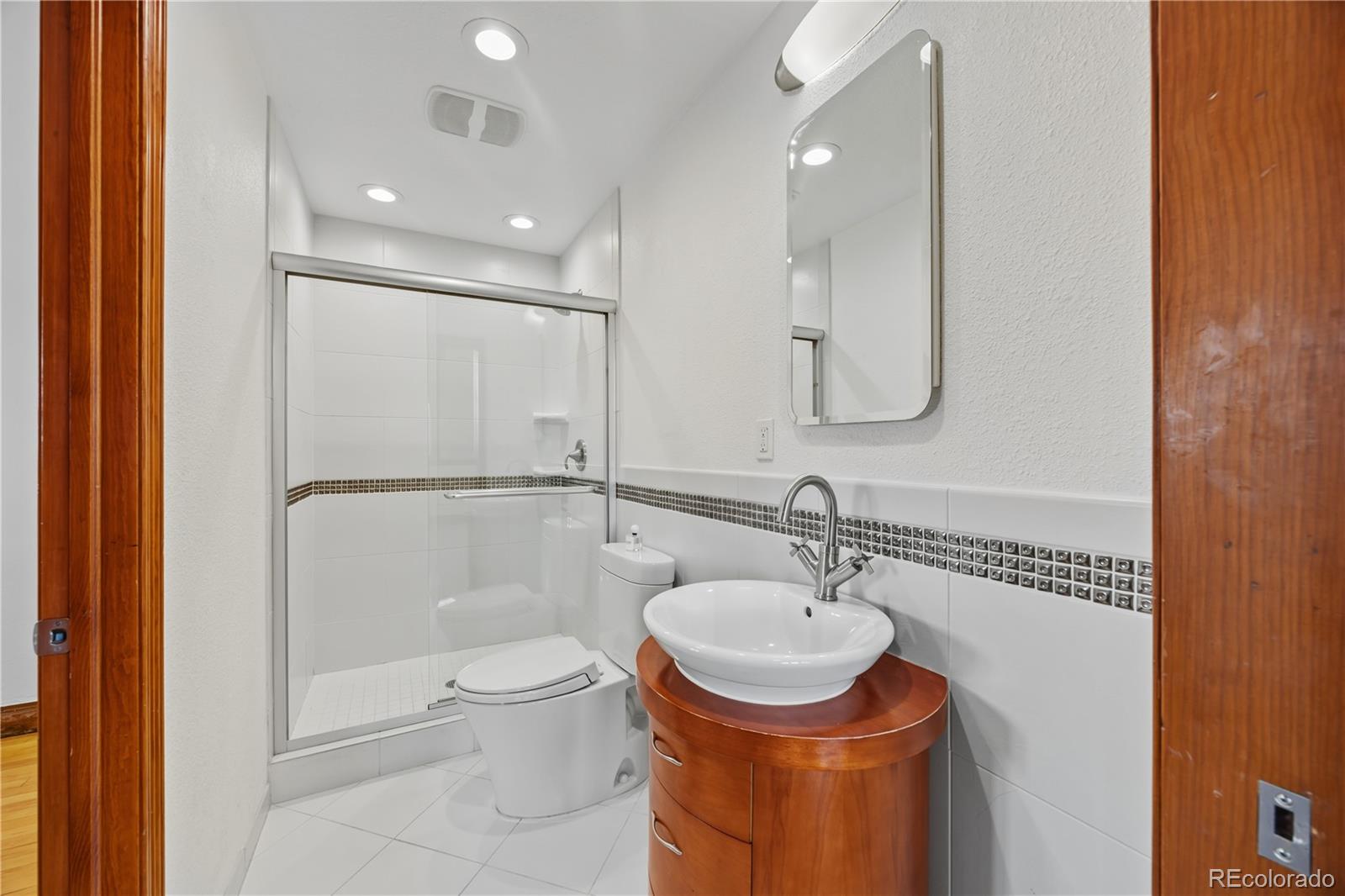 2351 Federal Boulevard Unit: 304