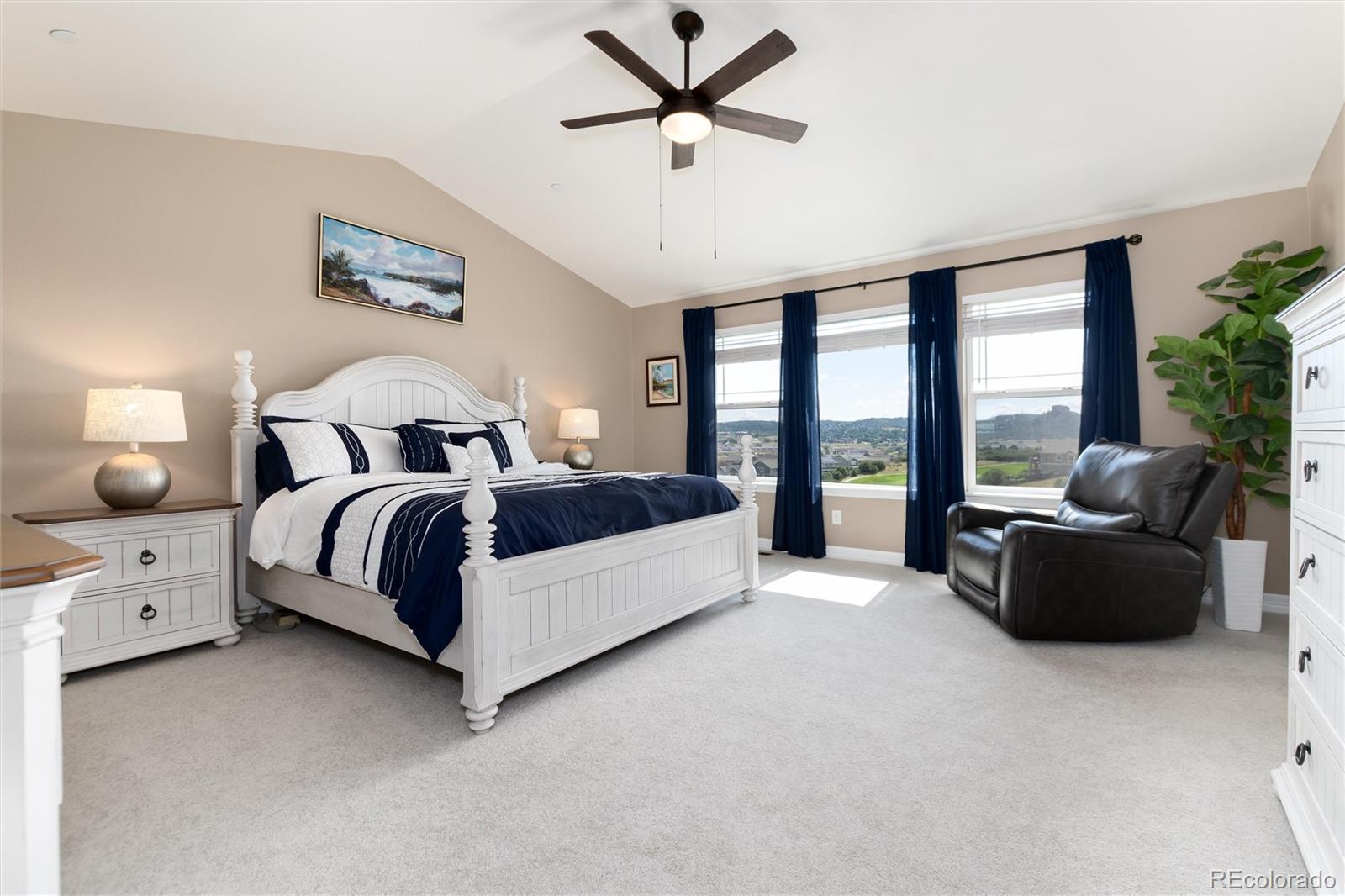 1556 Bent Wedge Point