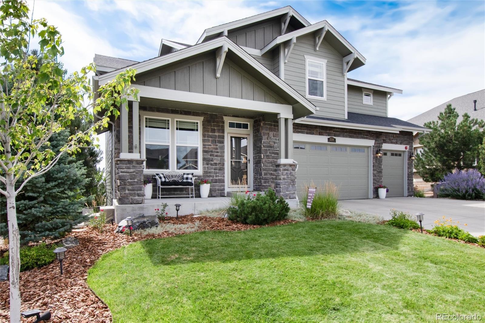 1556 Bent Wedge Point